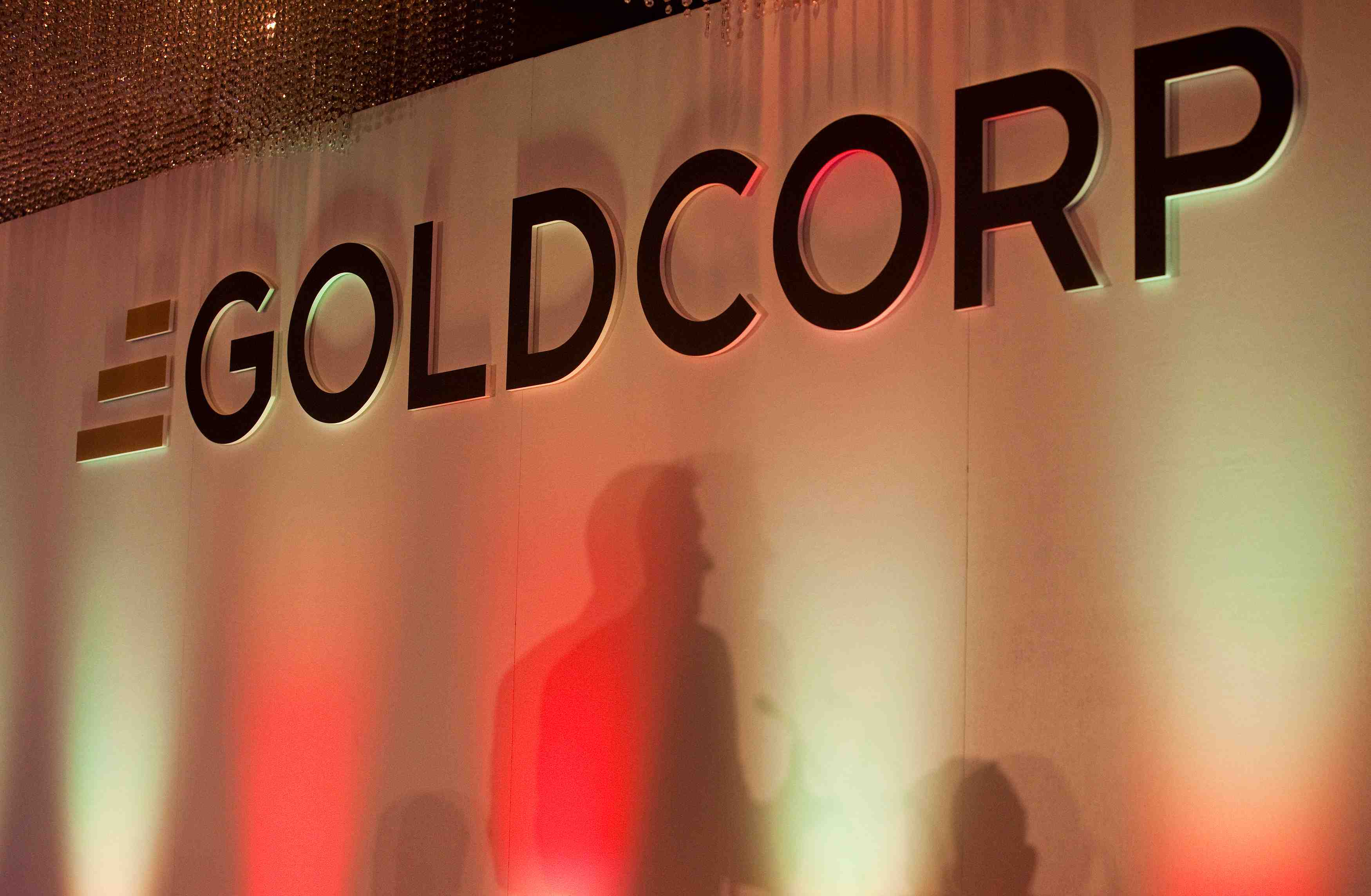 Newmont rachete goldcorp pour creer le numero un mondial de l'or