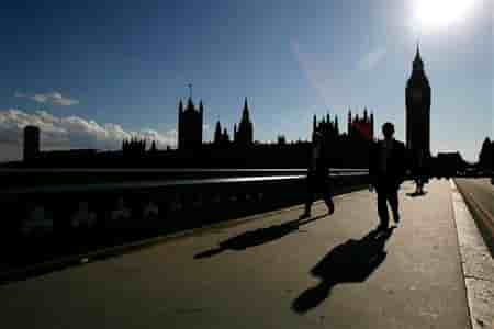UN CONSEIL DE SURVEILLANCE SUR LES NOTES DE FRAIS DES DÉPUTÉS BRITANNIQUES