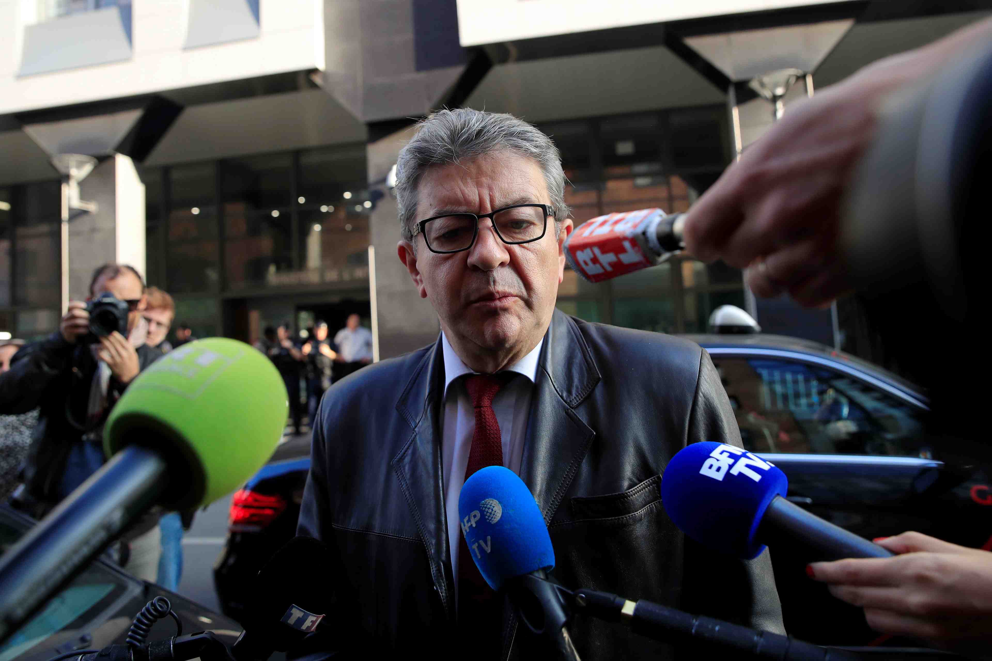 La procureure generale de paris denonce les "outrances" de melenchon
