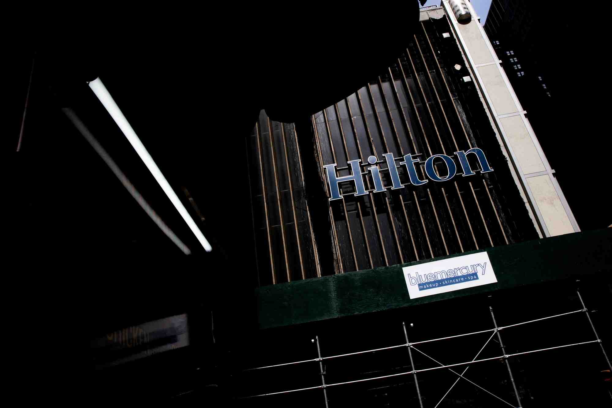 Photo d'illustration du logo de hilton