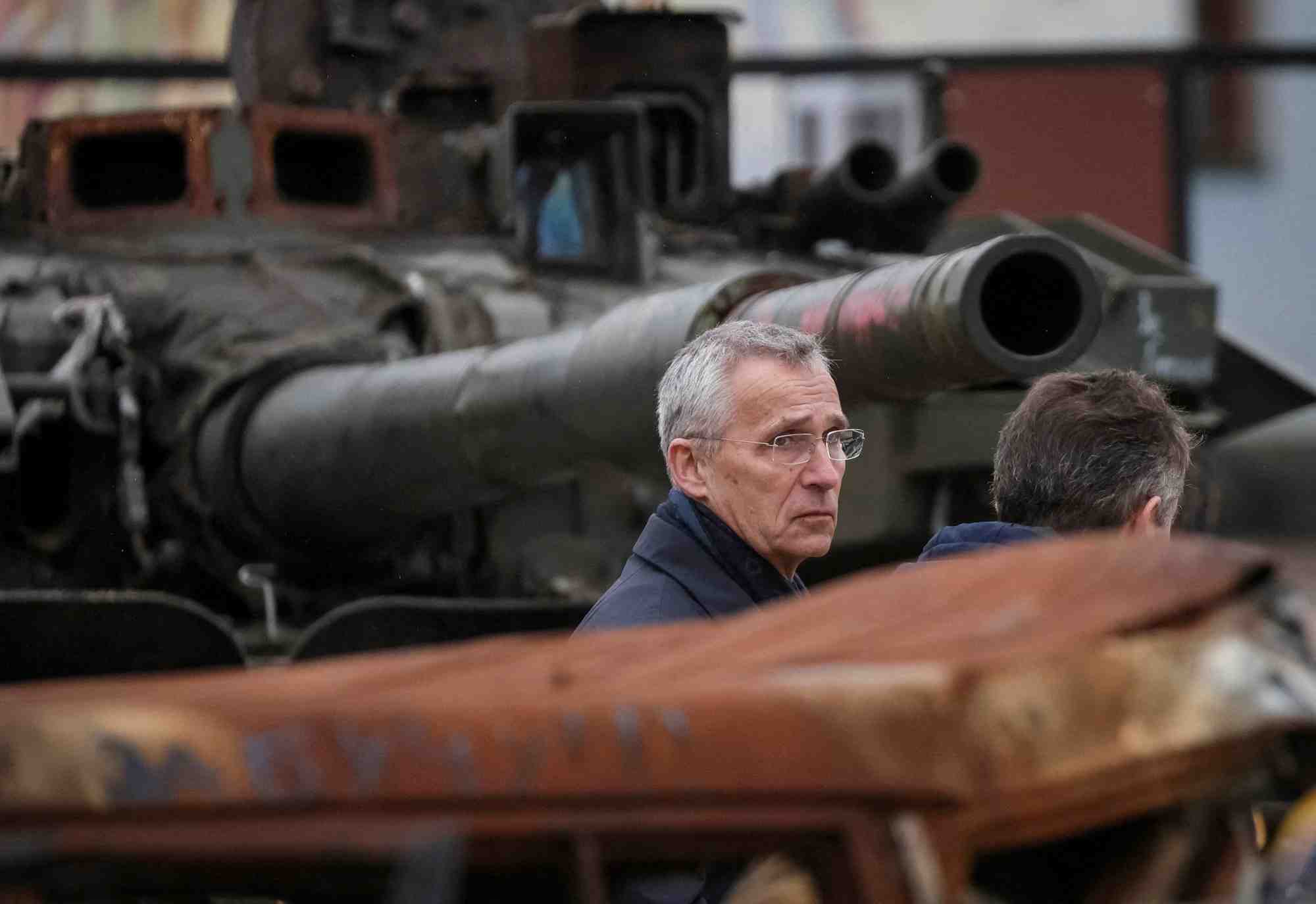 Le secretaire general de l'otan jens stoltenberg en visite a kyiv