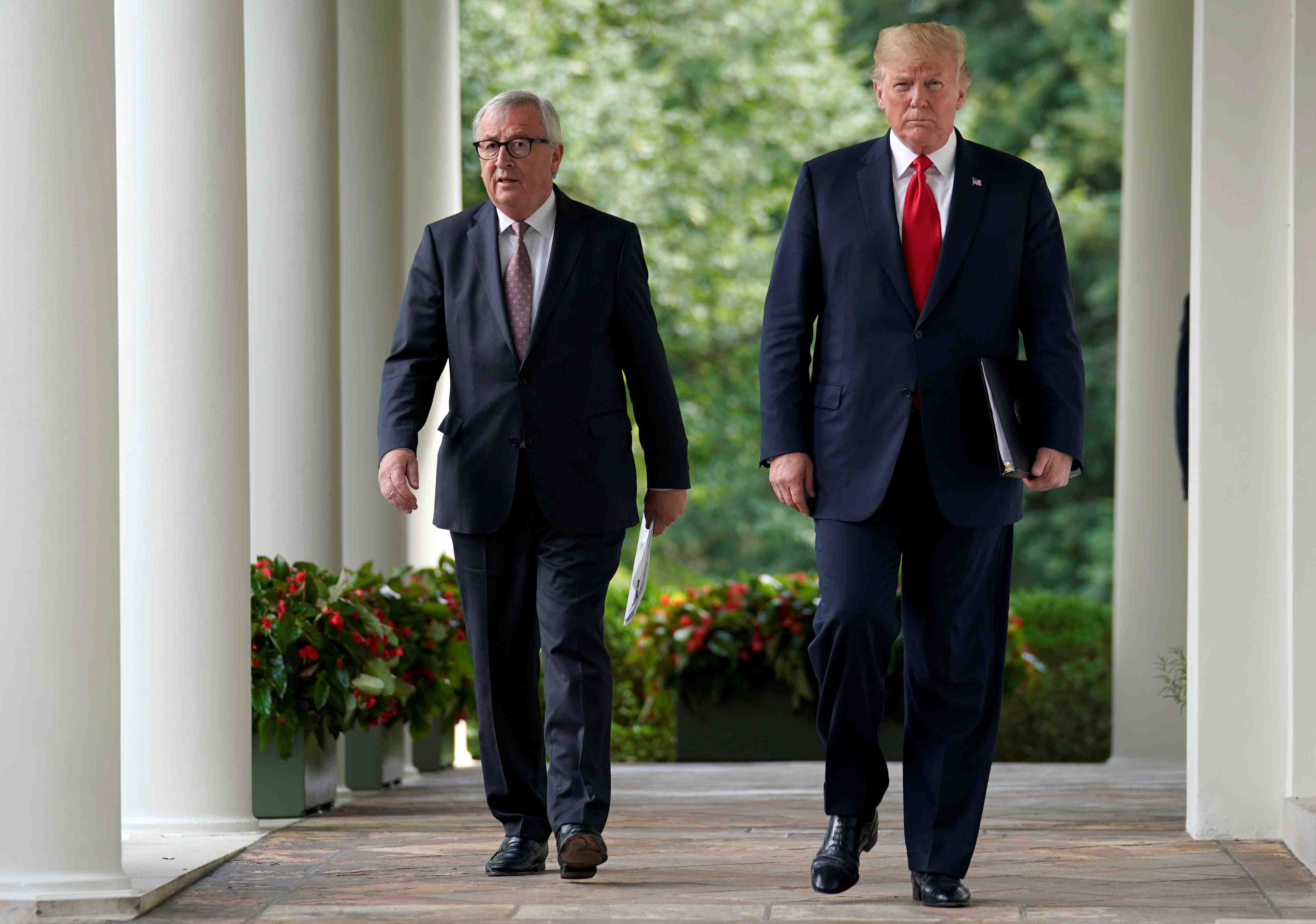 Trump d'accord pour travailler avec l'ue sur les barrieres commerciales