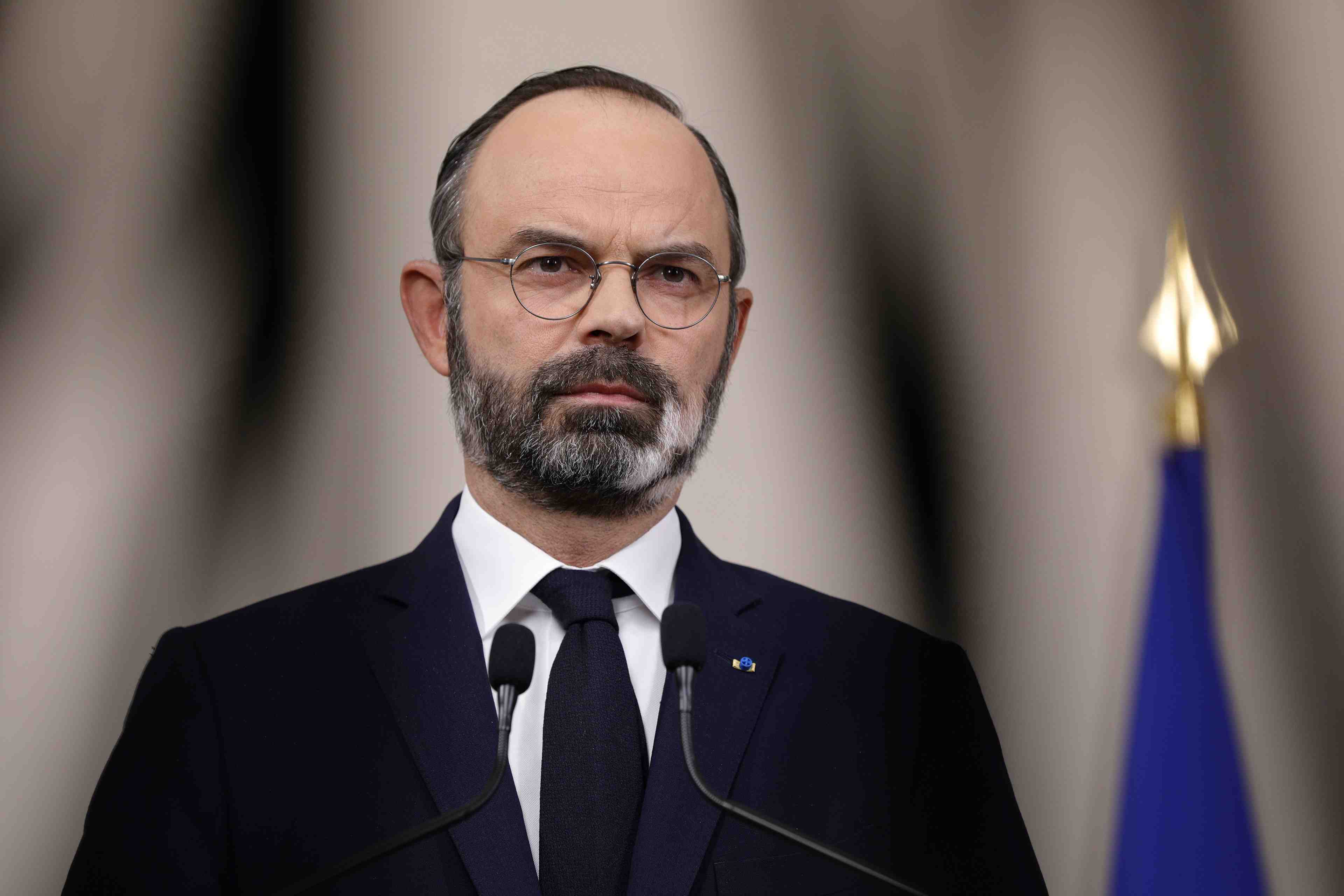 Philippe exhorte les francais a ne pas partir en vacances