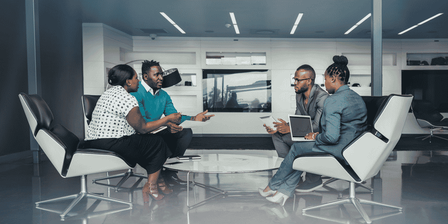 La jeunesse africaine innove pour l'énergie startup pme équipe rh ressources humaine