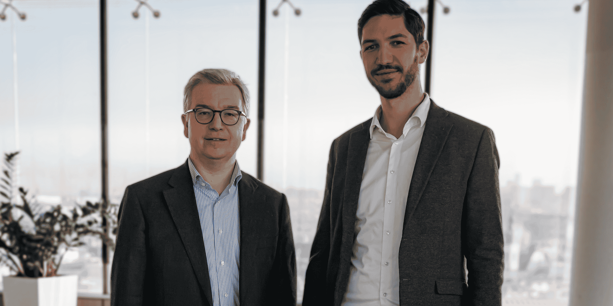 Michael Höllerer, PDG de Raiffeisen Bank et Lukas Enzersdorfer-Konrad, PDG de Bitpanda.
