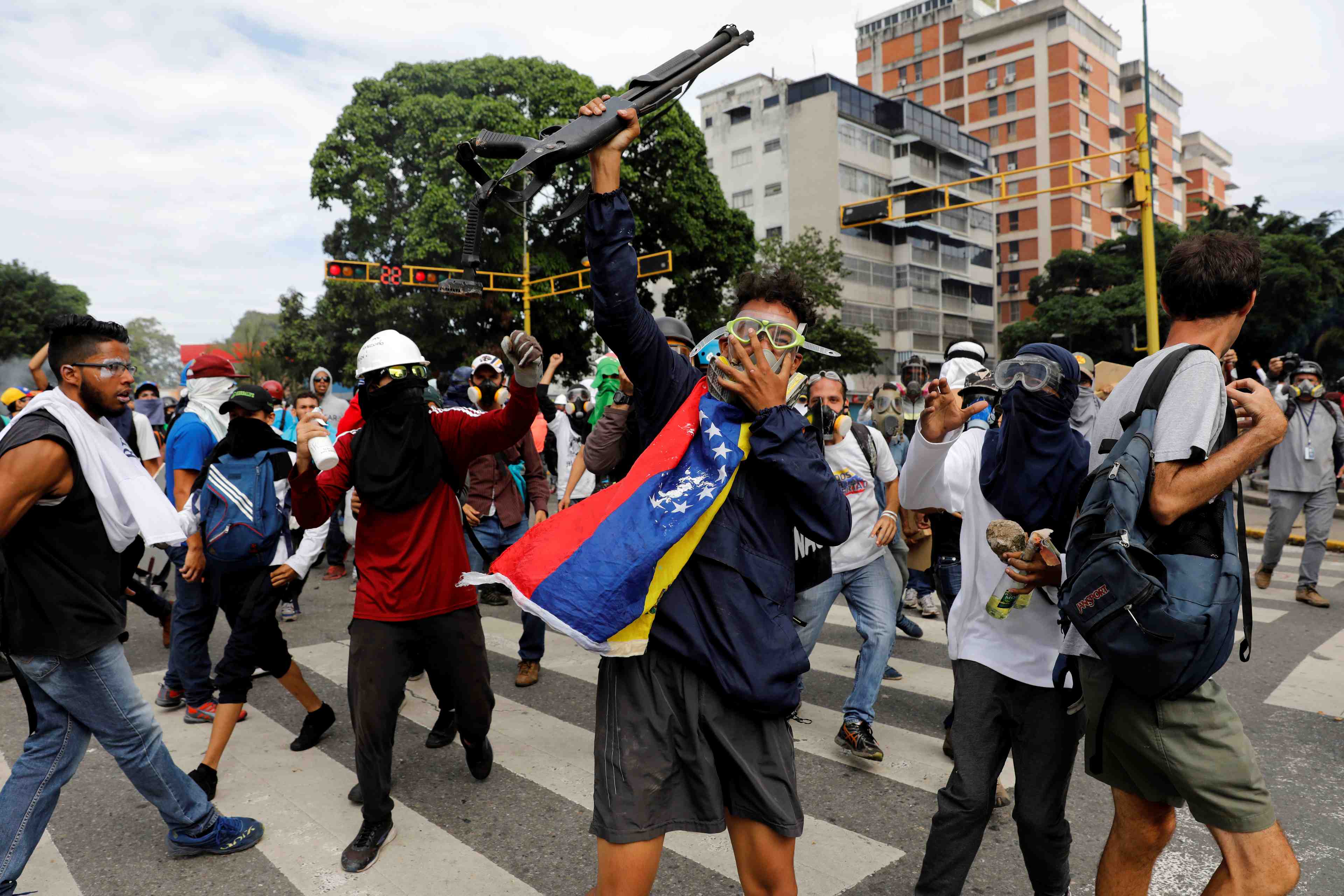 Un mort dans des manifestations contre le projet constitutionnel de maduro