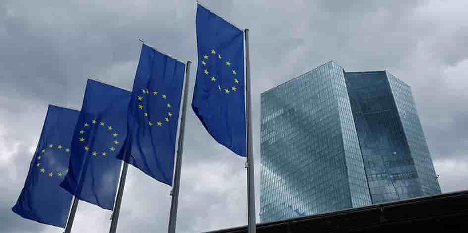 La Banque centrale européenne, établie le 1ᵉʳ juin 1998 et située à Francfort-sur-le-Main en Allemagne