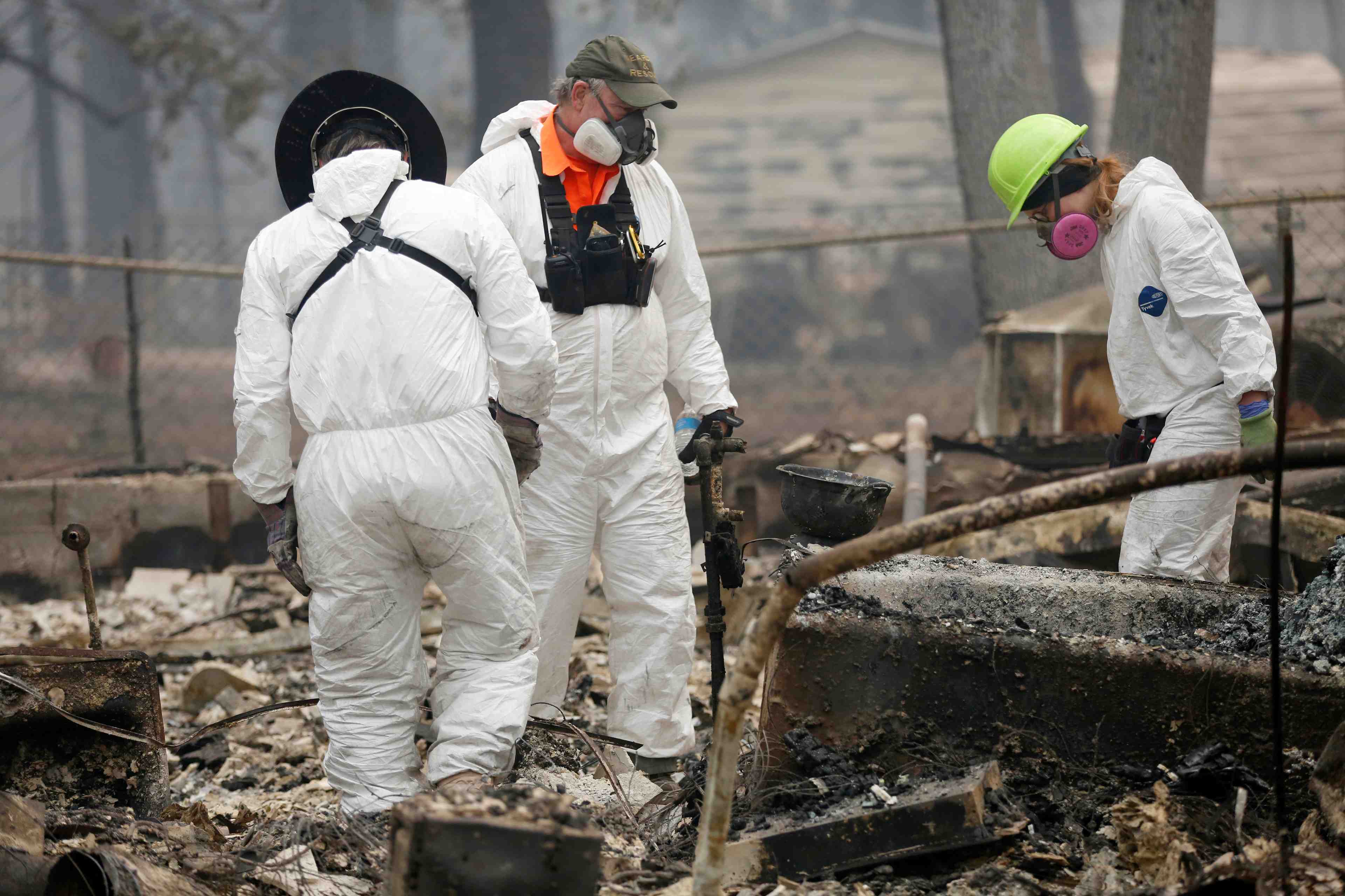 En californie, le bilan du "camp fire" s'alourdit a 71 morts