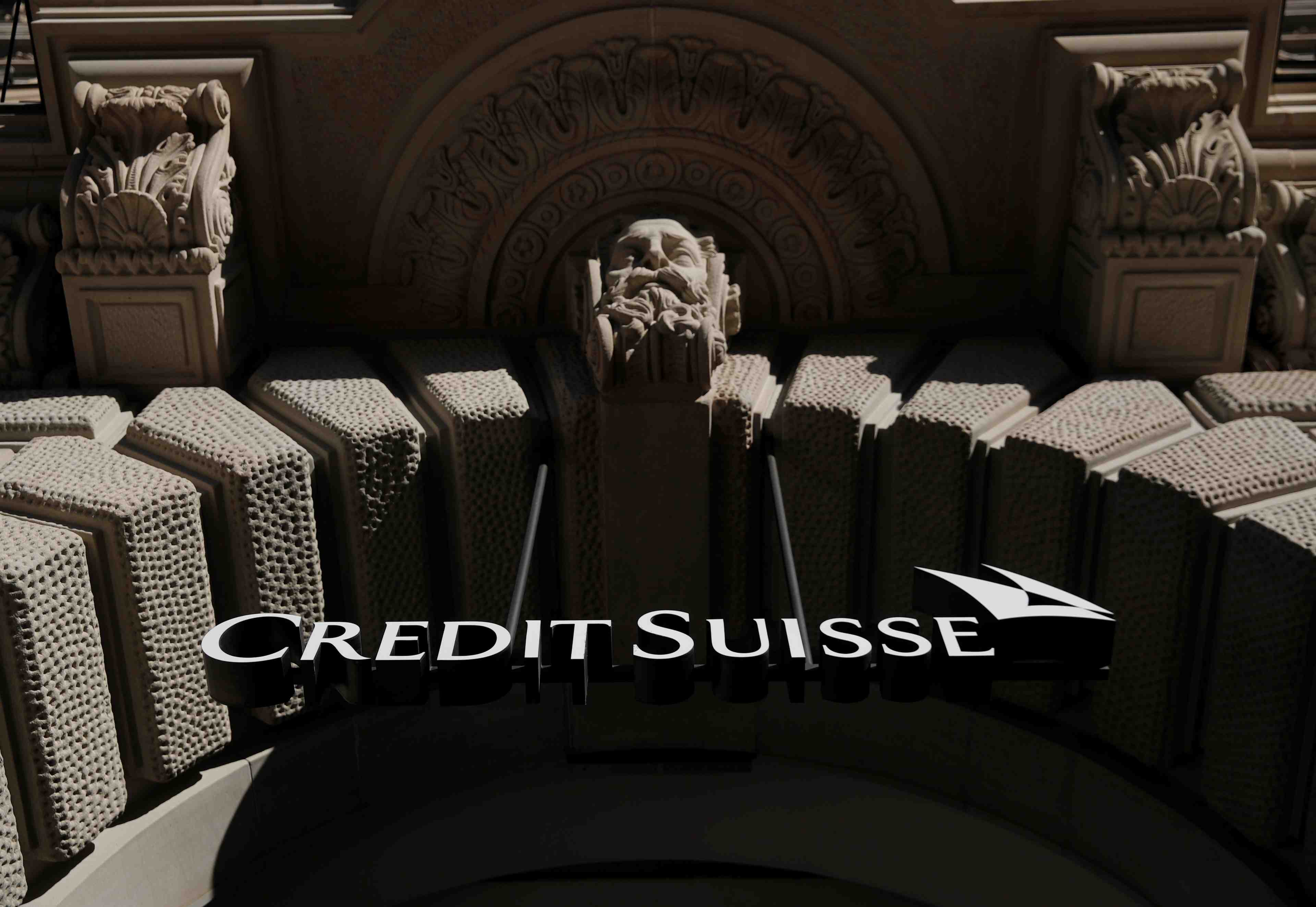 Credit suisse soupconnee de complicite d'evasion fiscale en belgique