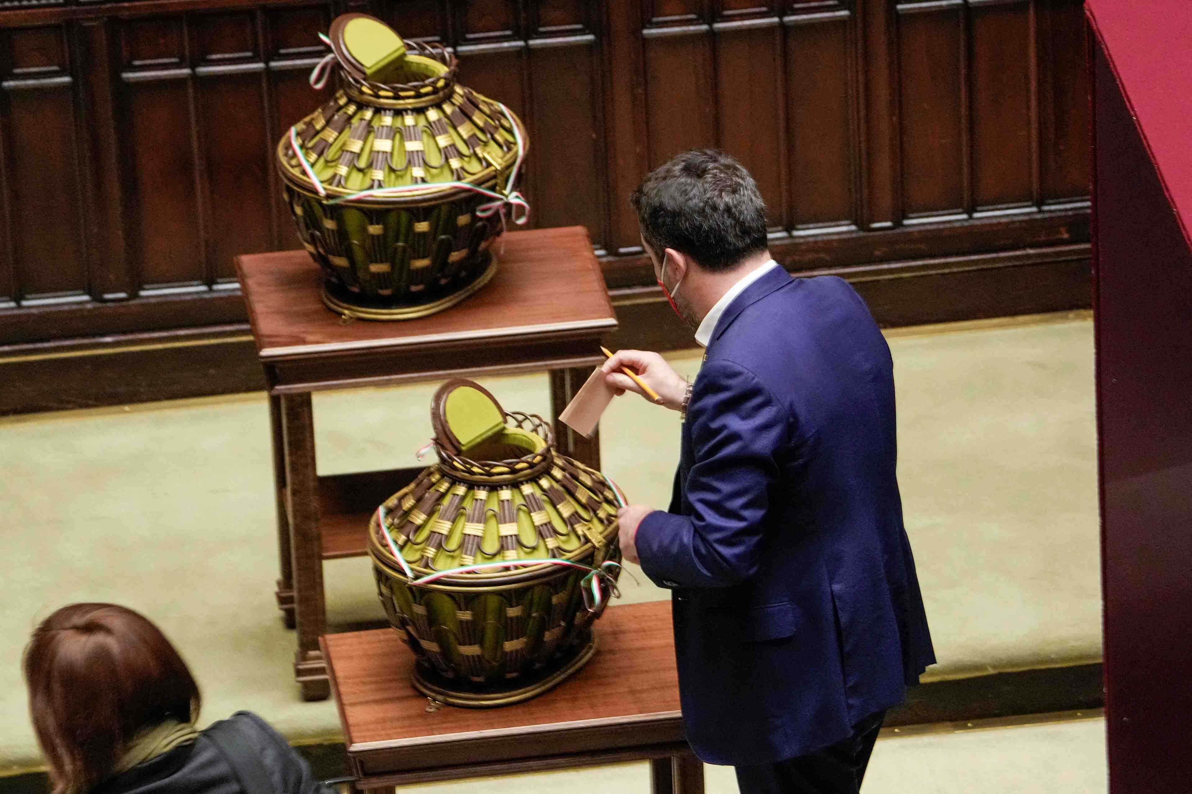 Italie : pas de president elu apres un cinquieme vote