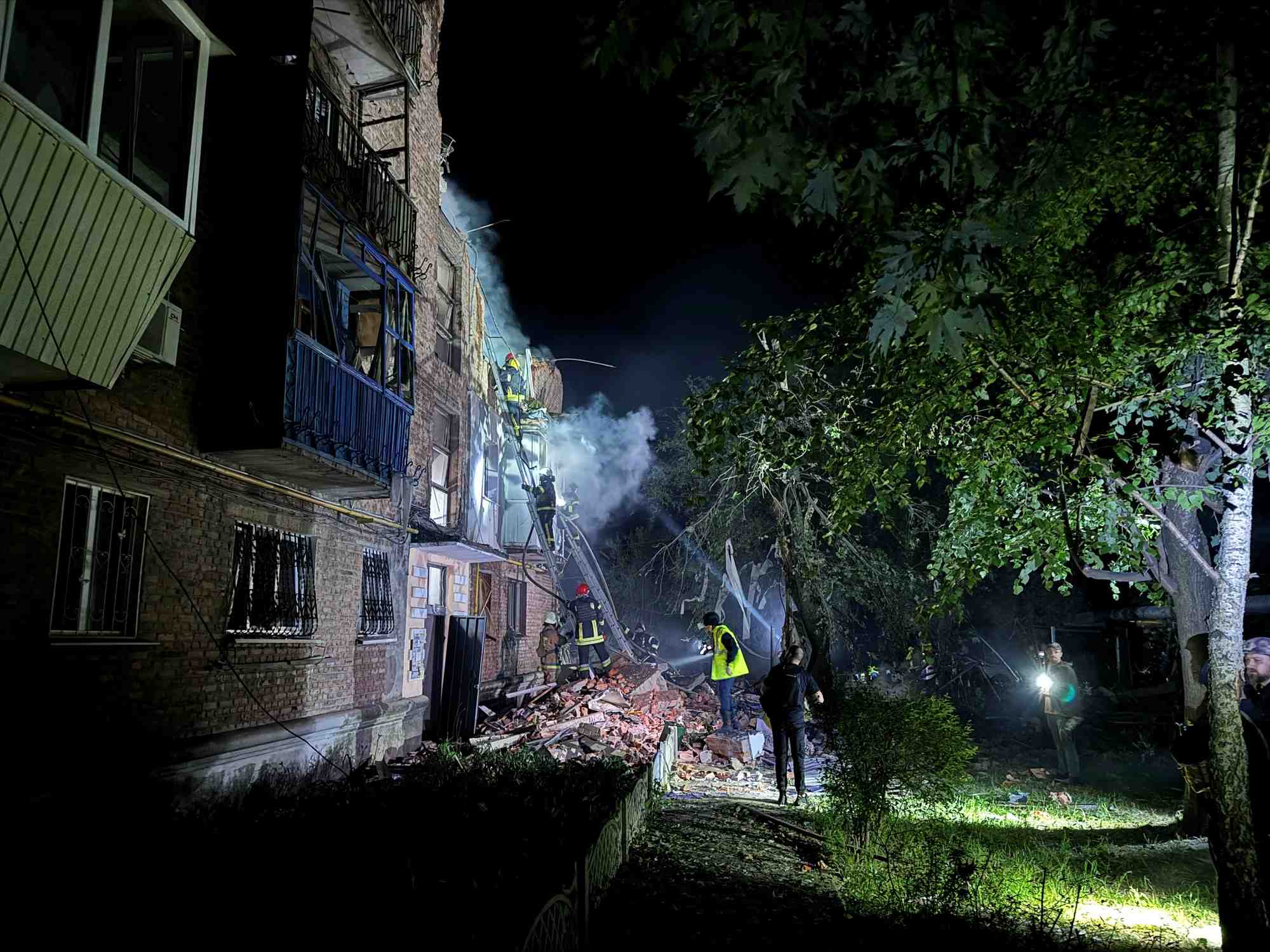 Le site d'une attaque de missile russe a kharkiv