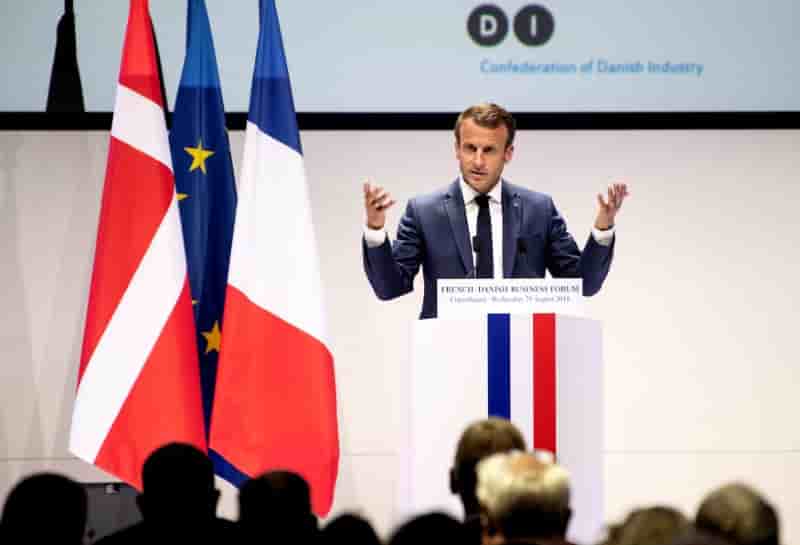 Macron evoque au danemark "le gaulois refractaire au changement"