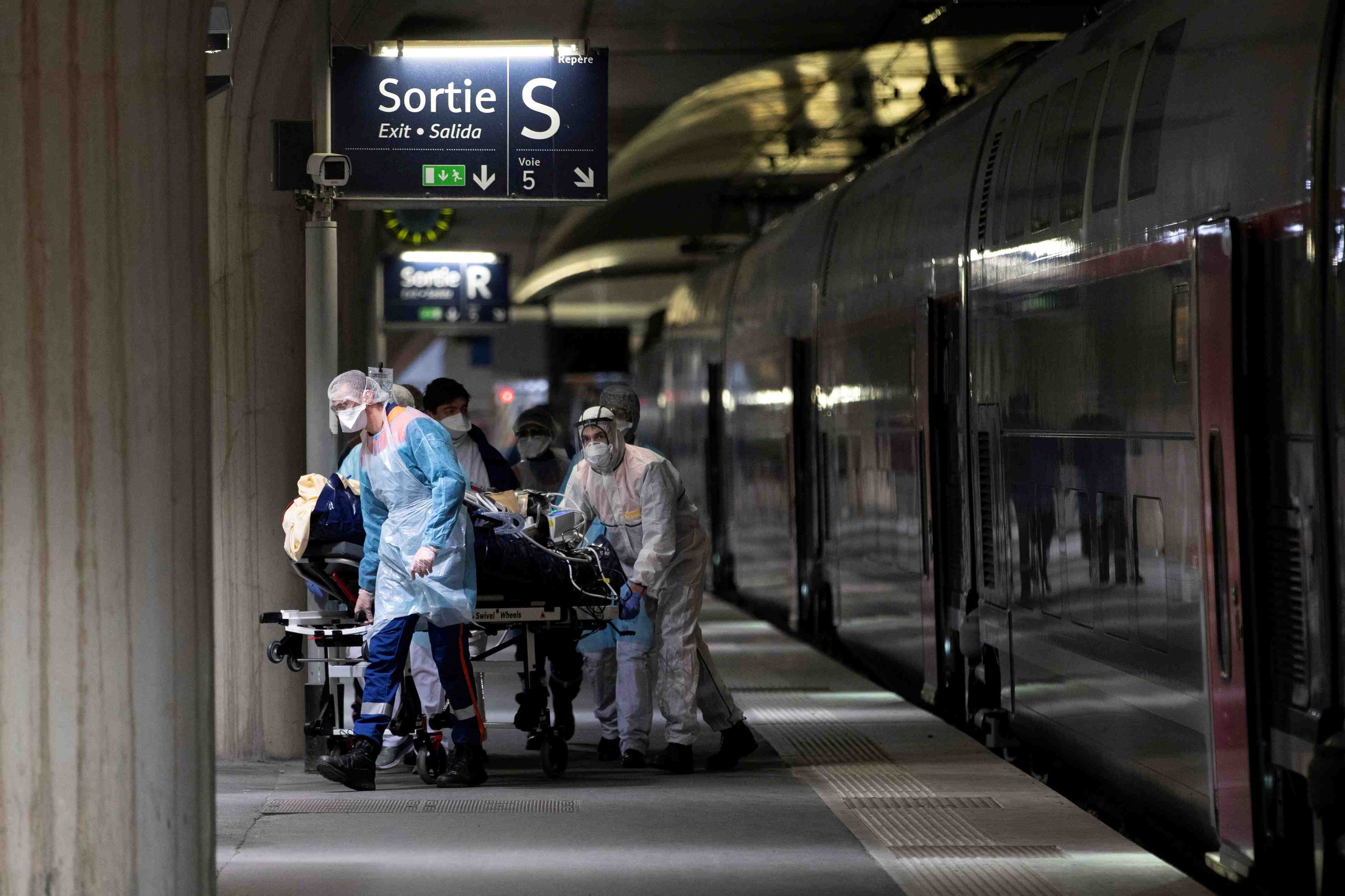 Philippe evoque un total de 550 patients en reanimation transferes