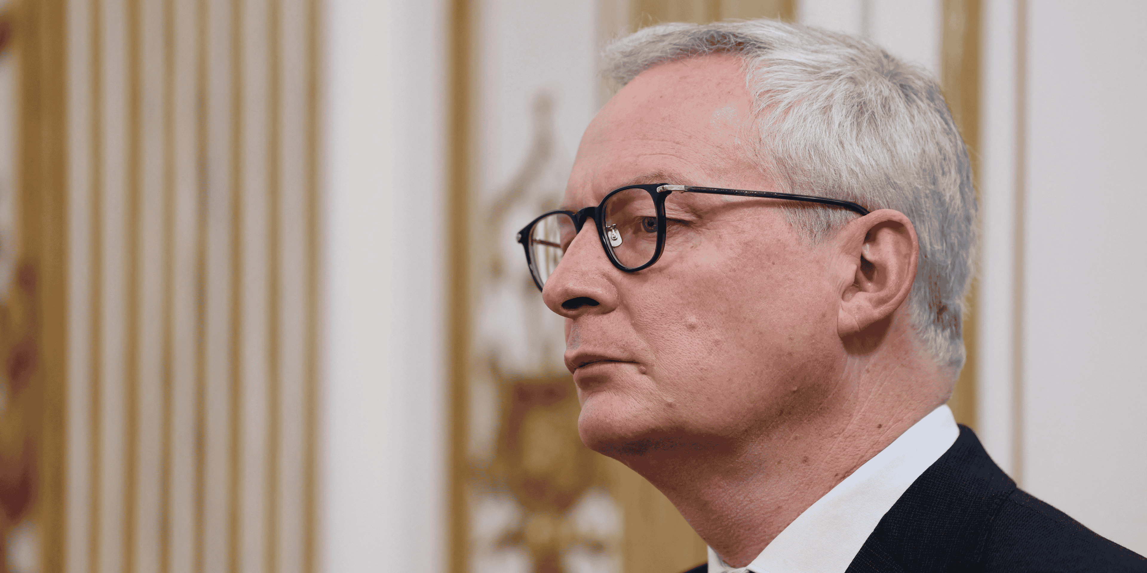 Le ministre francais de l'economie bruno le maire lors d'une conference de presse a l'hotel matignon, a paris