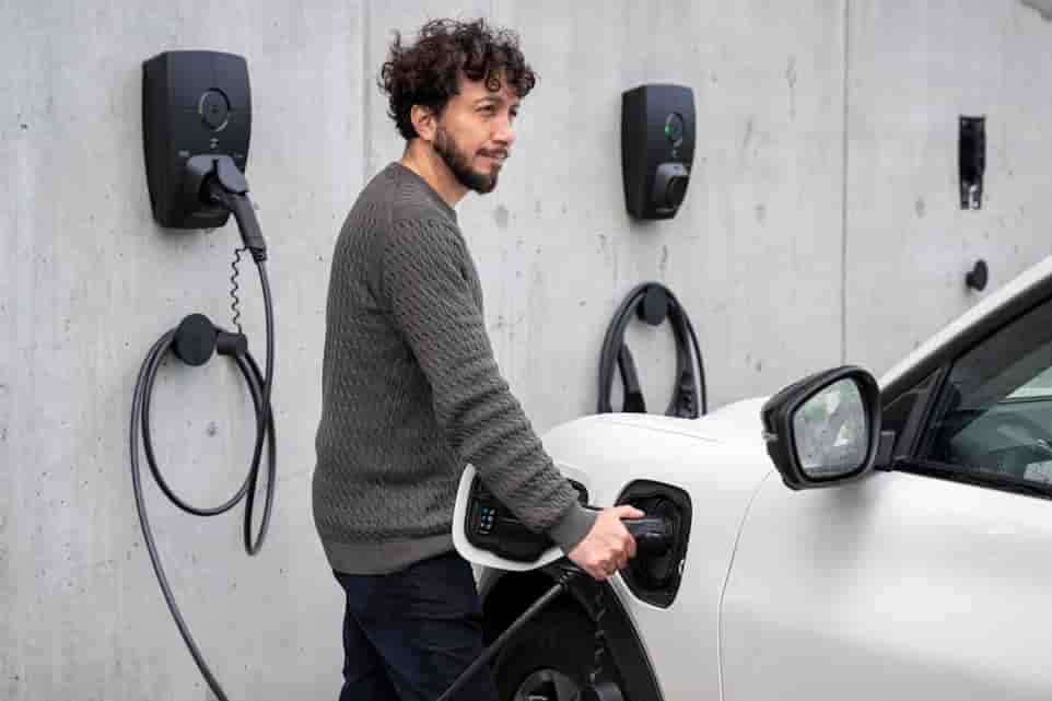 Le norvégien Zaptec espère tripler le nombre de bornes qu’il installera en France en 2025.