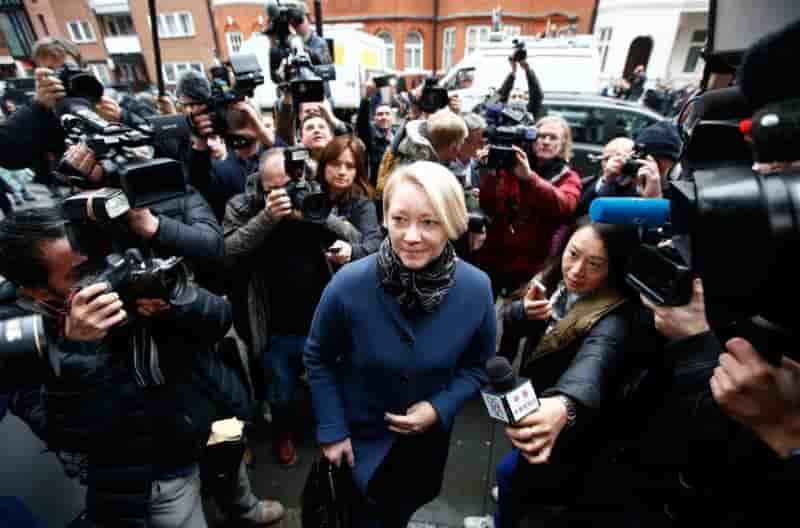 La procureure generale de suede va interroger julian assange a londres