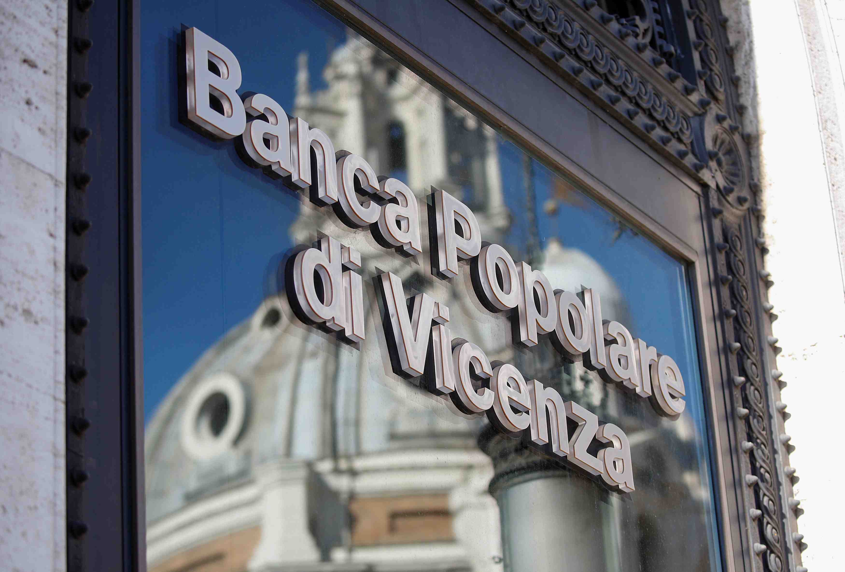 Deux banques italiennes ont besoin de 6,4 milliards d'euros de capital