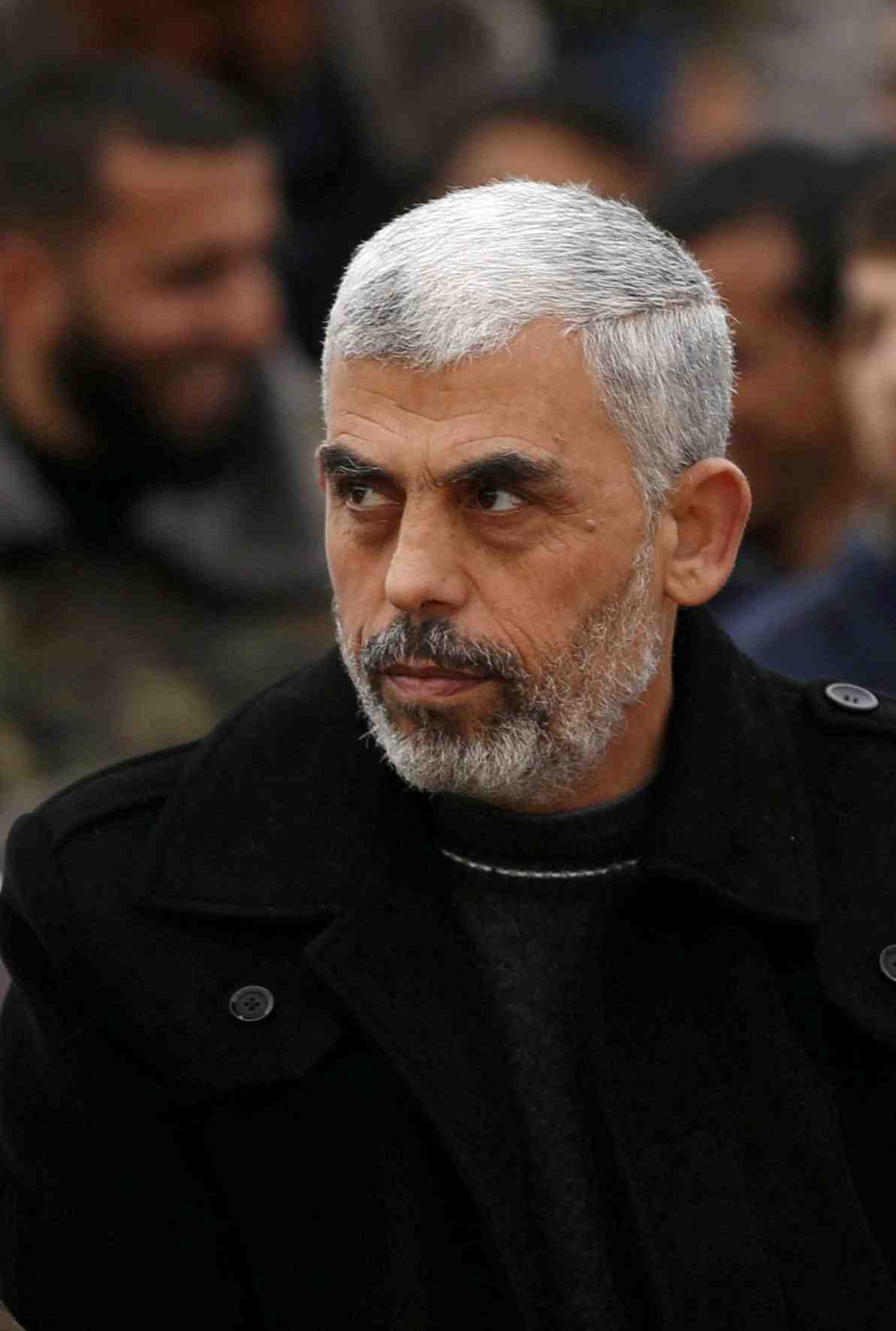 Le chef du hamas, yehia sinwar, participe a un rassemblement a khan younis, dans le sud de la bande de gaza