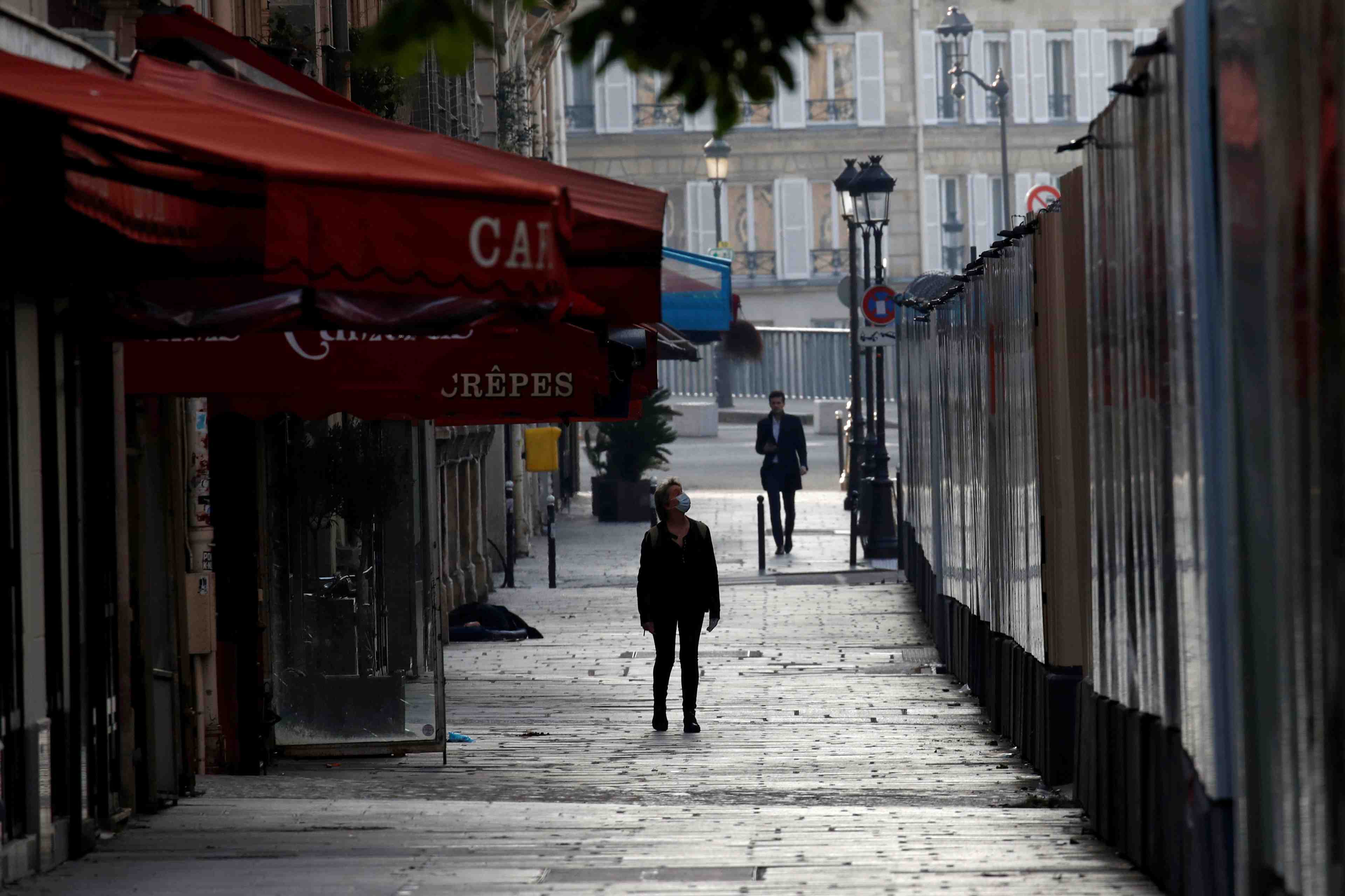 Coronavirus/france: presses par le gouvernement, les assureurs augmentent leur soutien a l'activite