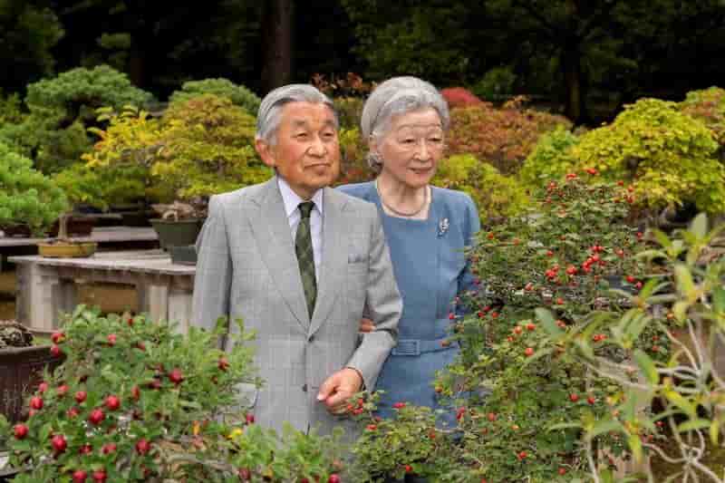 L'empereur du japon devrait abdiquer en mars 2019, selon le journal asahi