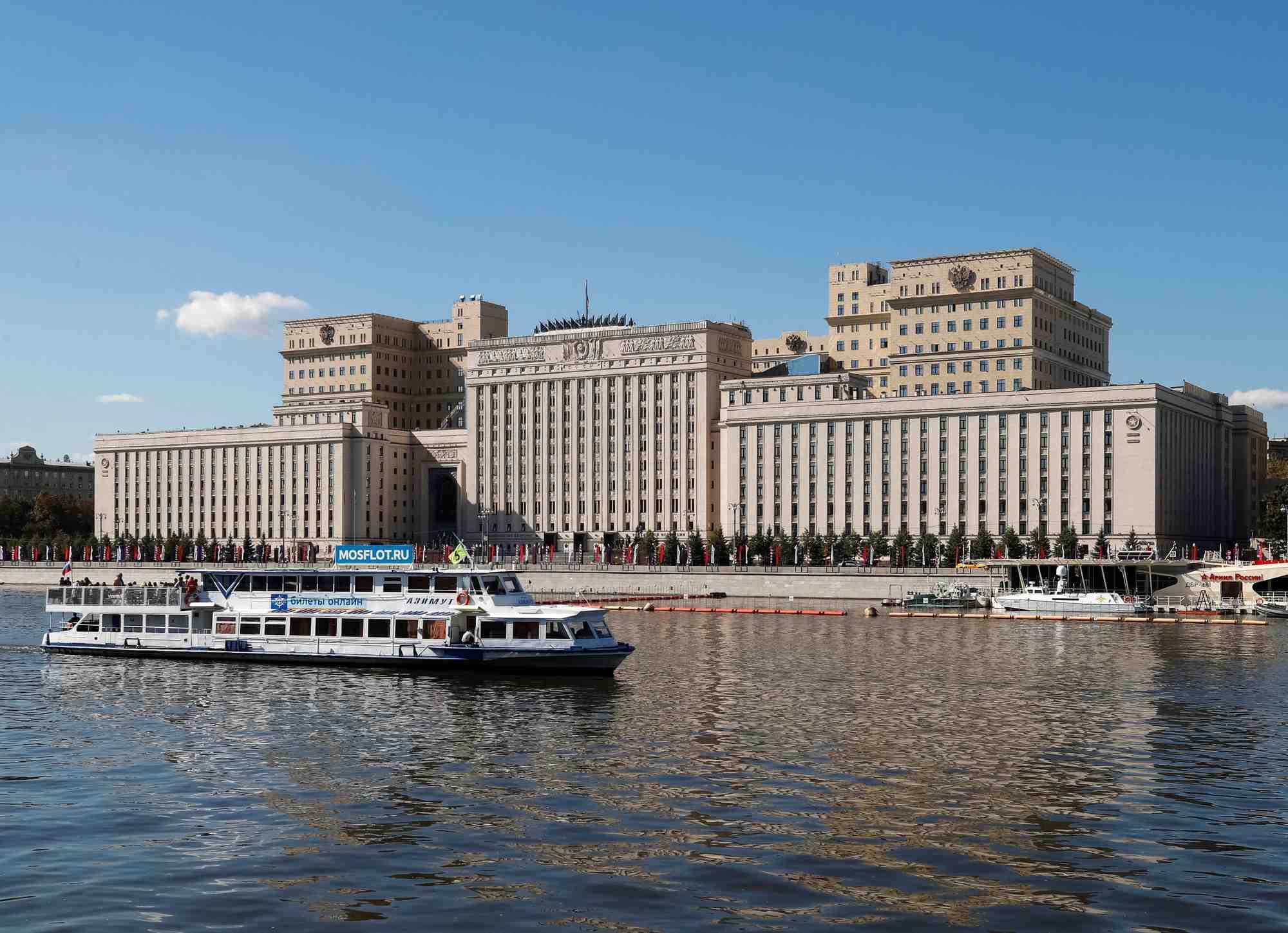 Une vue montre le siege du ministere russe de la defense a moscou, russie