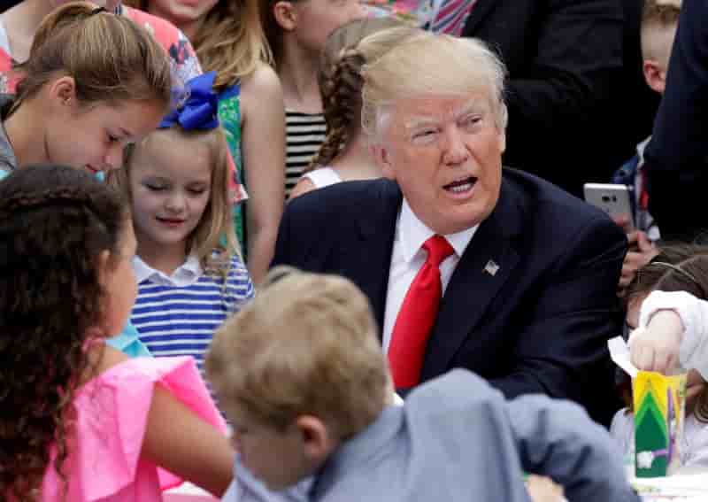 Trump va signer un decret pour "acheter americain, embaucher americain"