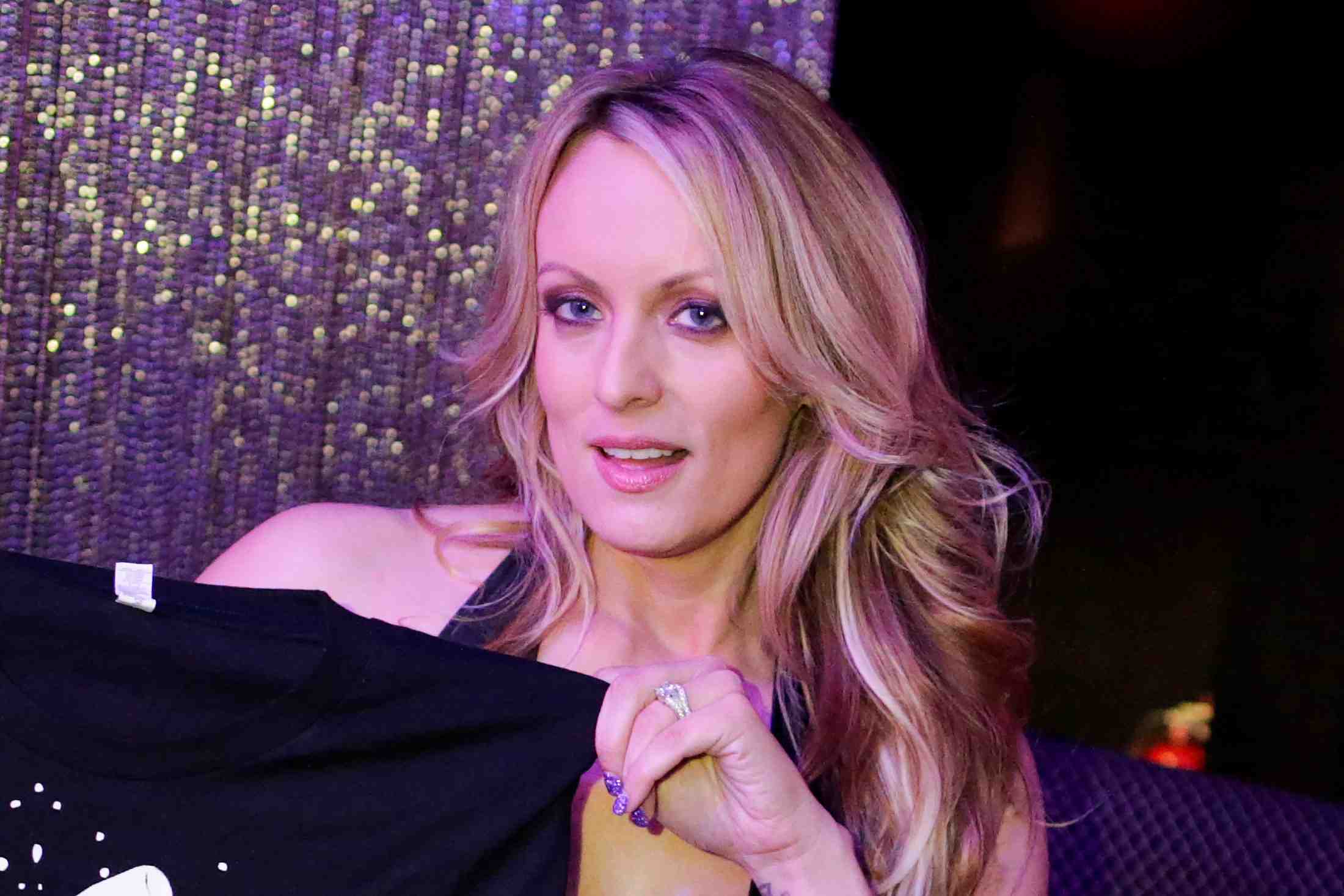 L'avocat de stormy daniels veut faire temoigner donald trump