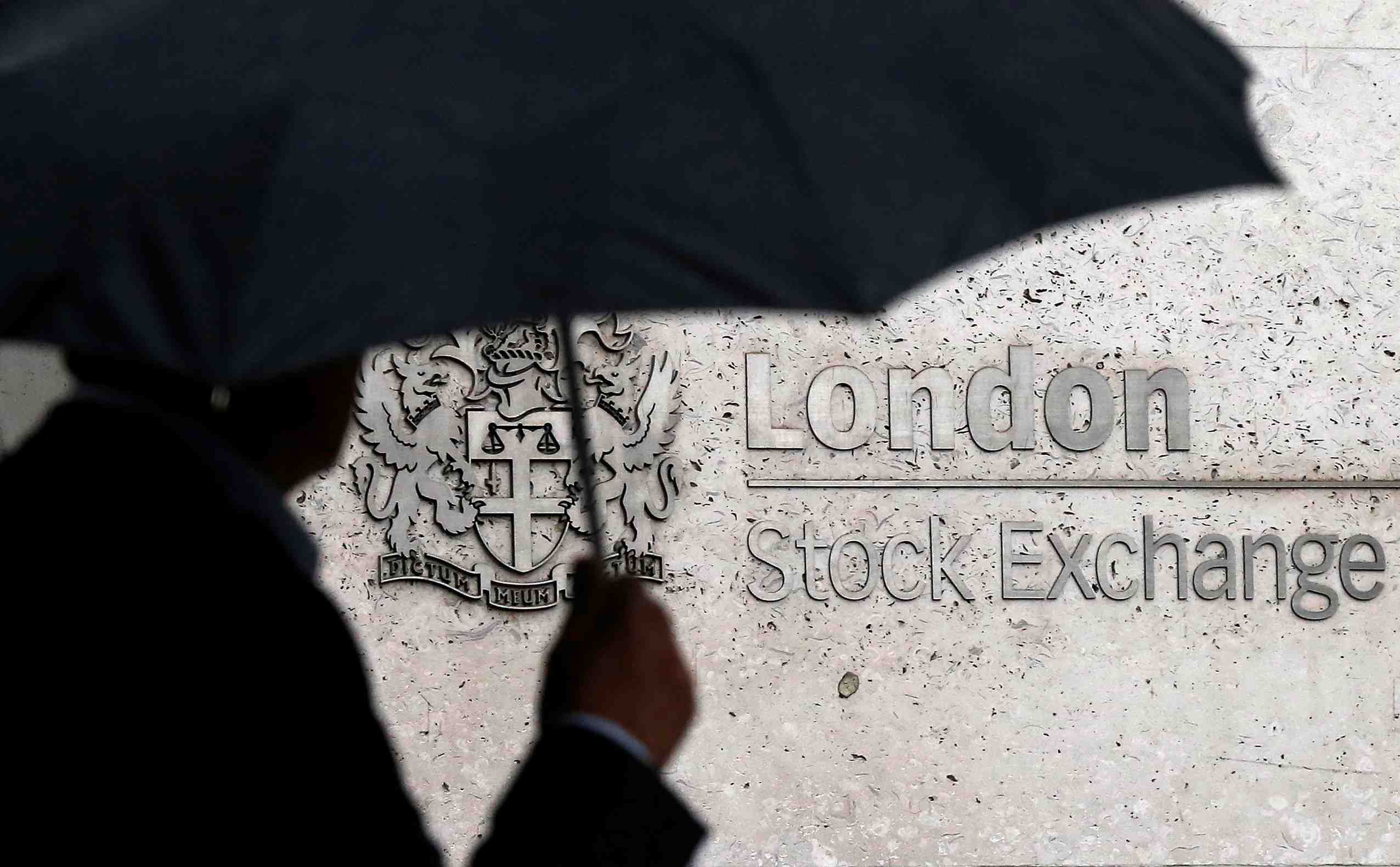 Les bourses europeennes ouvrent en baisse
