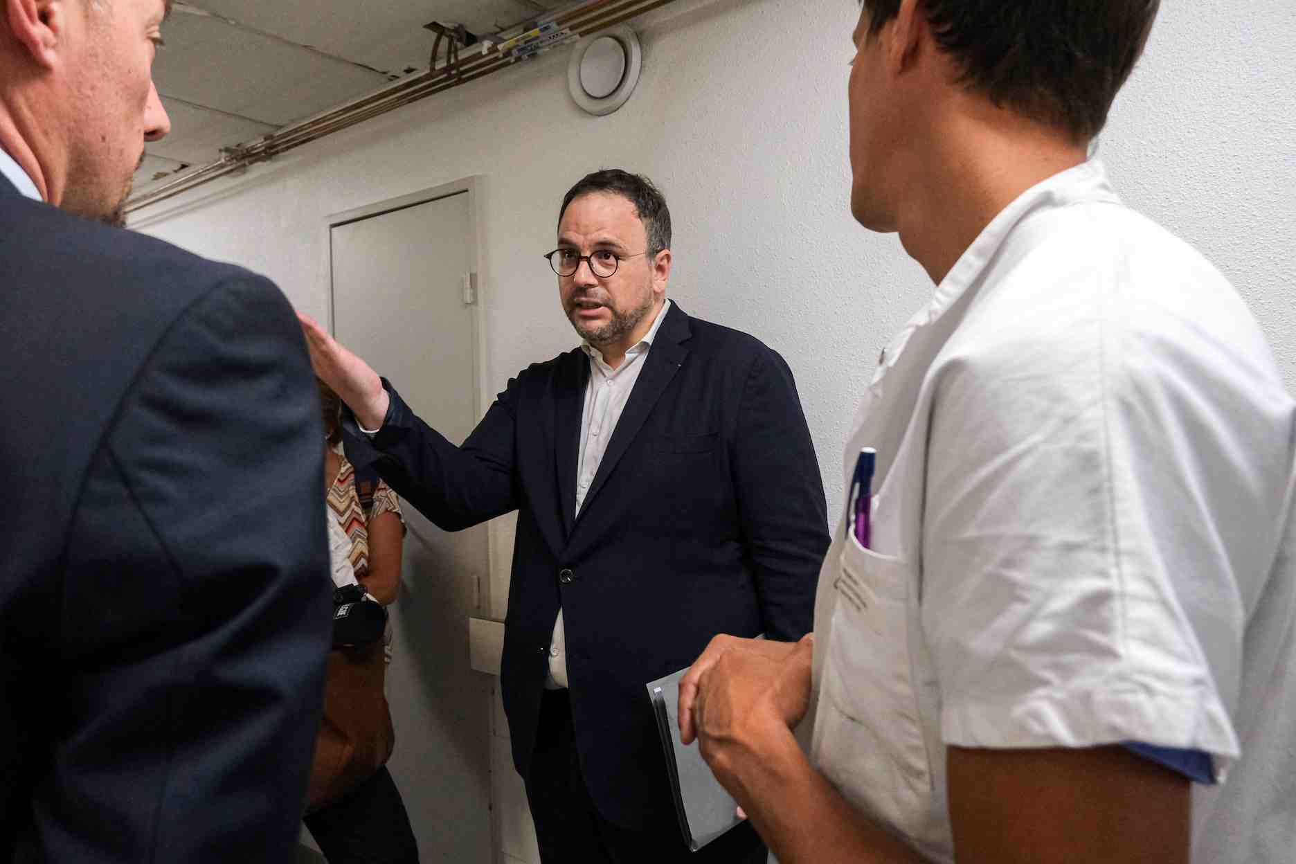 « Il n'y a aucune surdité de ma part à ce qui se passe » a souligné le ministre de la Santé Aurélien Rousseau (photo) dans Ouest-France en confirmant dans le quotidien renoncer à un dispositif qui avait hérissé les libéraux, le contrat d'engagement territorial.