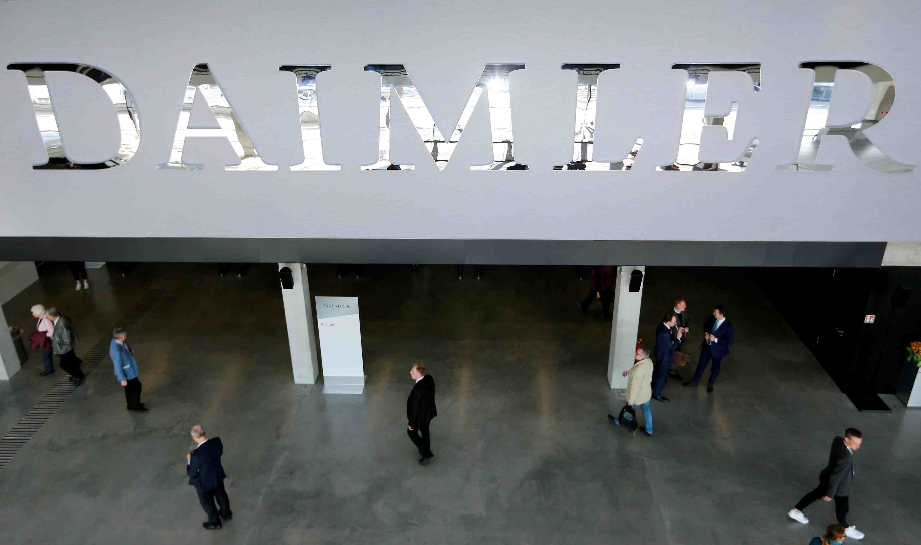 La penurie de puces penalisera les ventes de daimler en 2021
