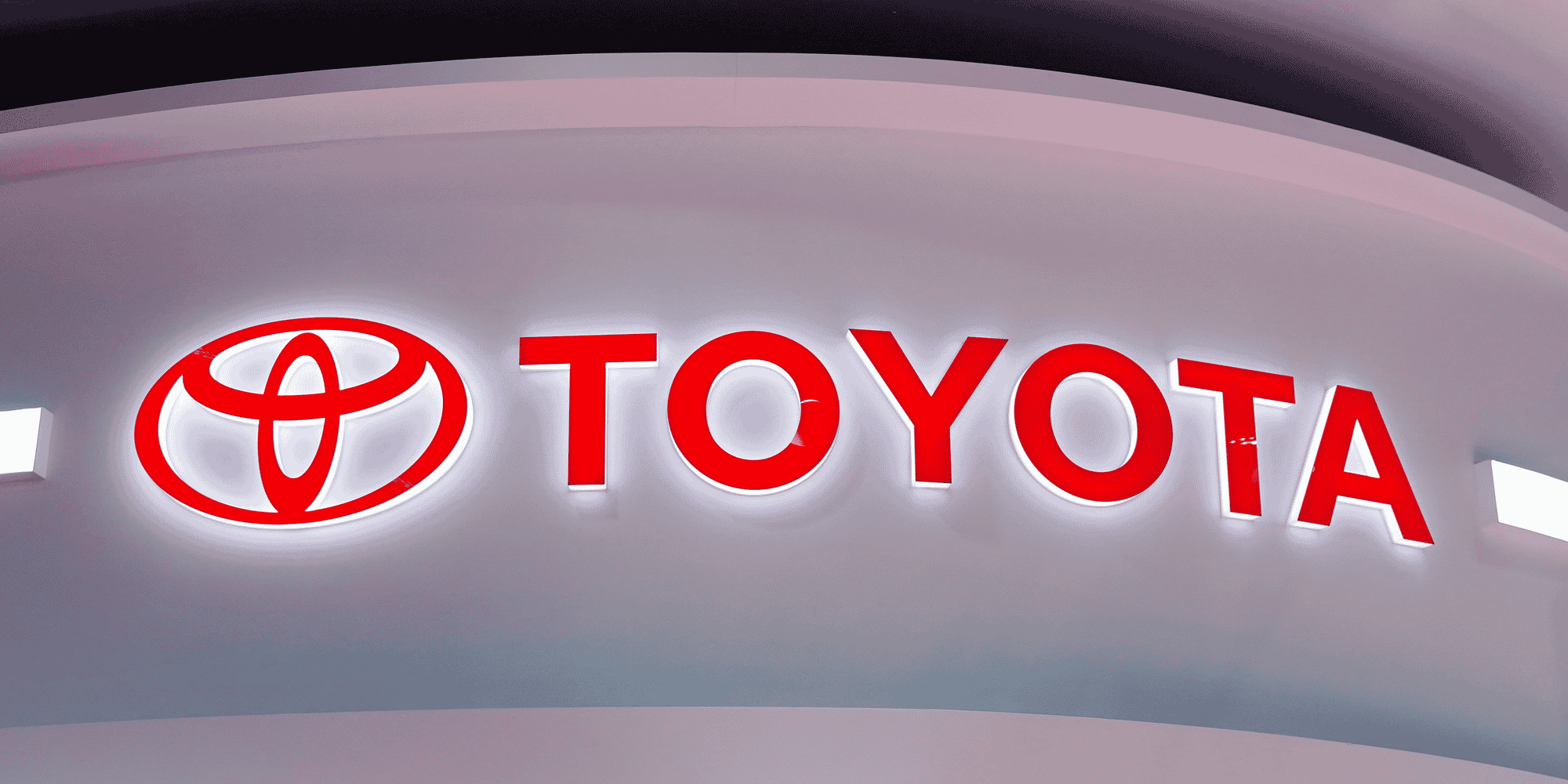 Toyota reduit son objectif de production annuel en raison de la penurie de puces