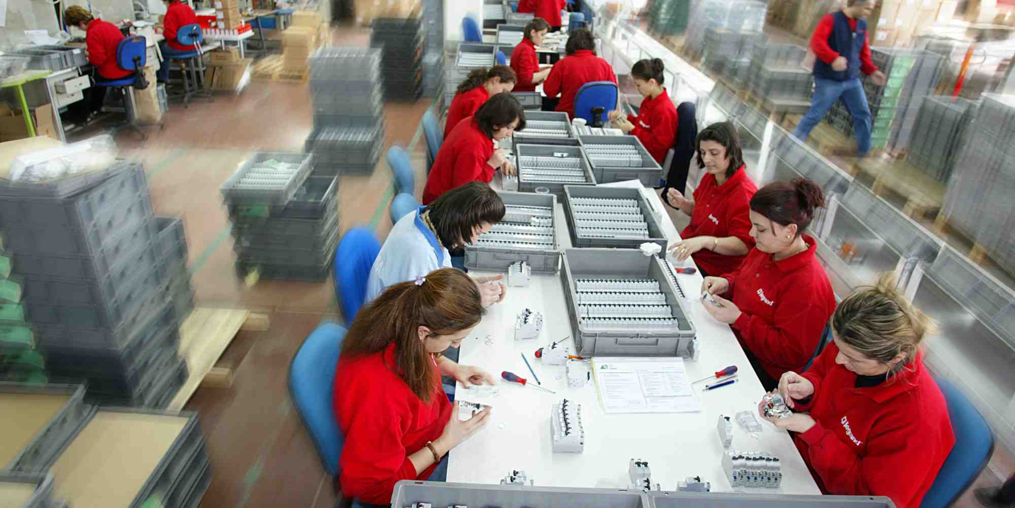 Le plan d'adaptation industriel de Legrand entraînera la fermeture de trois sites industriels dont l'usine Valprod sotuée à La Valoine au sud de Limoges. (Crédit : Legrand)