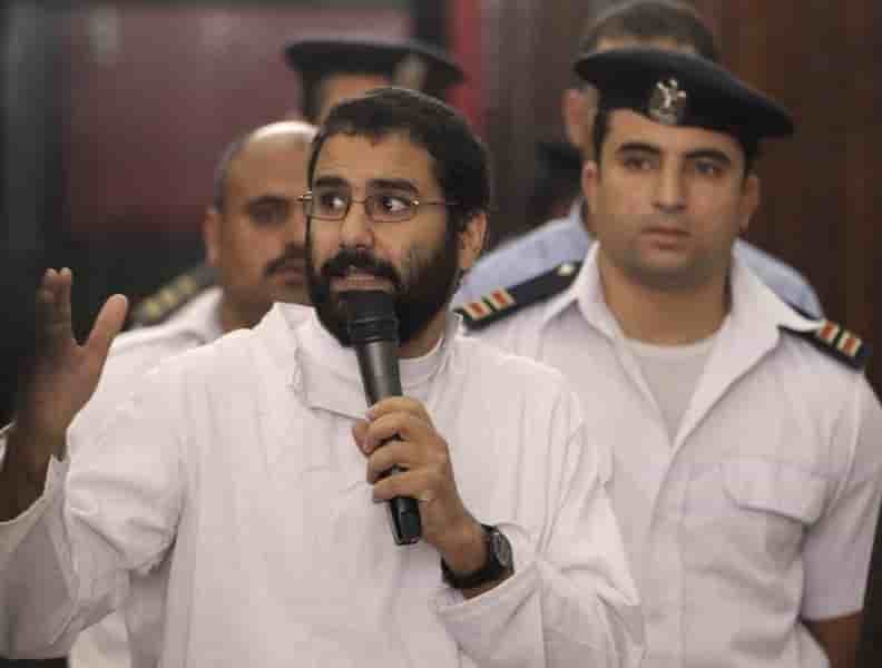 Cinq ans de prison pour l'opposant egyptien alaa abdel fattah