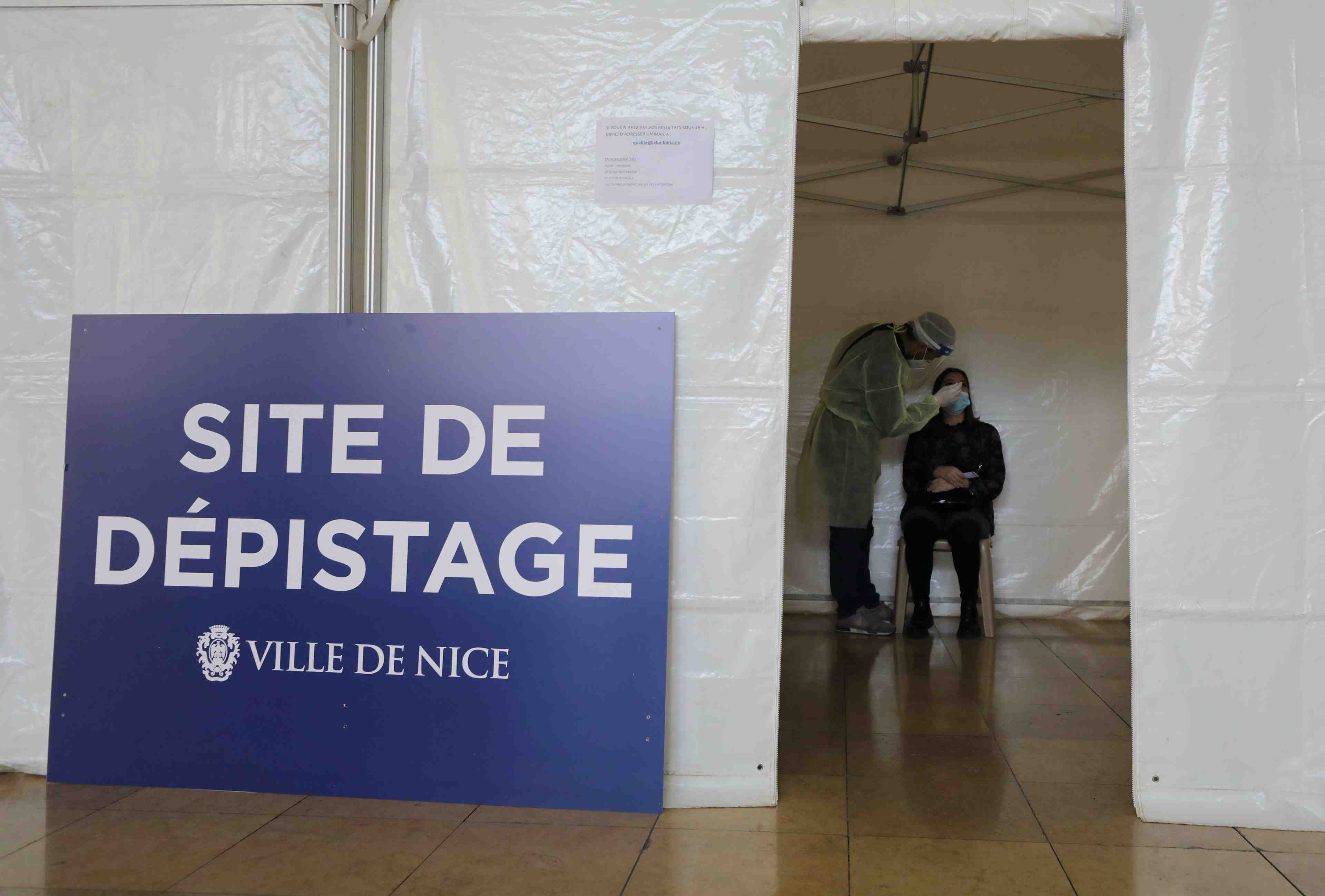 Coronavirus: pres de 27.000 cas de contamination en 24 heures en france