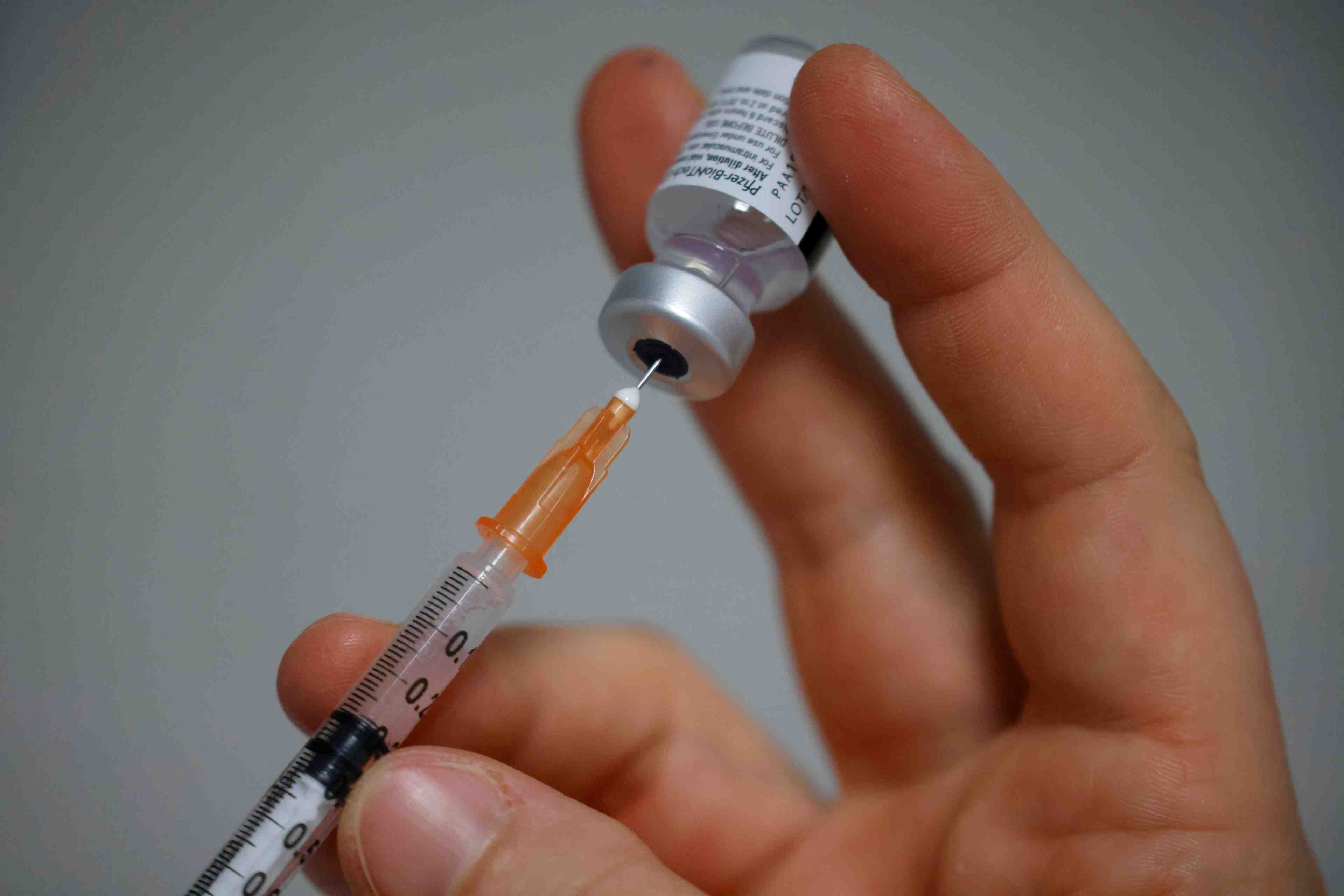 Consentement et consultation : les raisons du retard francais sur la vaccination