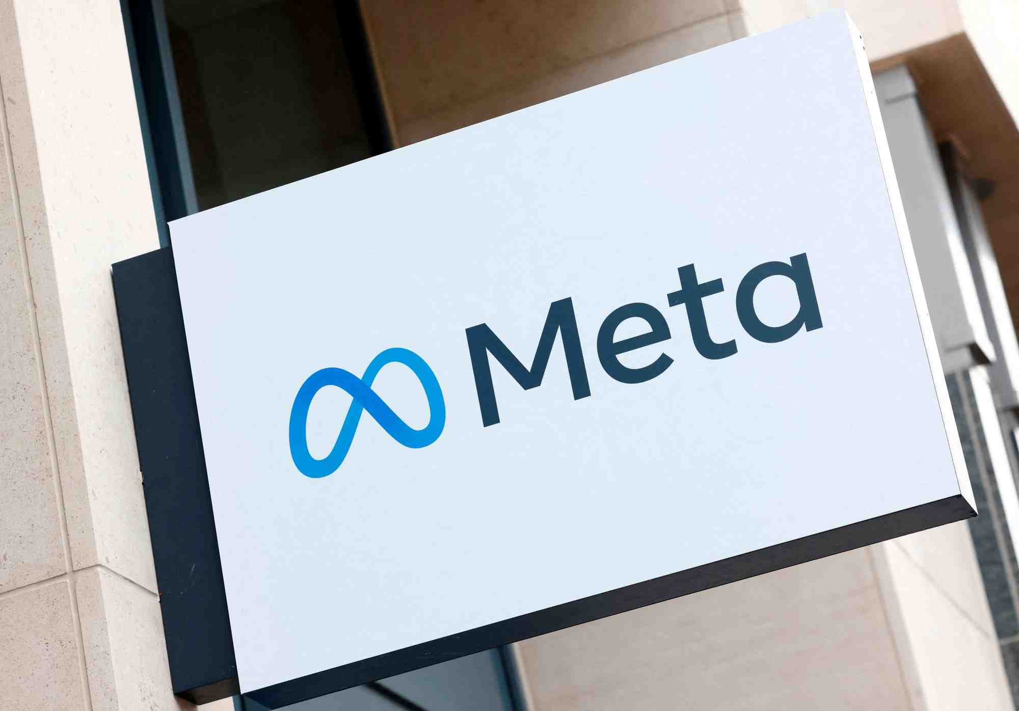 Le logo du groupe d'entreprises de meta platforms est vu a bruxelles