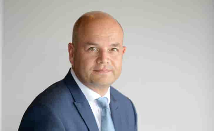 Lionel Canesi, président de l'Ordre des experts-comptables de 2020 à 2022, estime qu'il faut entreprendre des réformes fiscales, des réductions de dépenses et des initiatives pour stimuler la croissance économique.