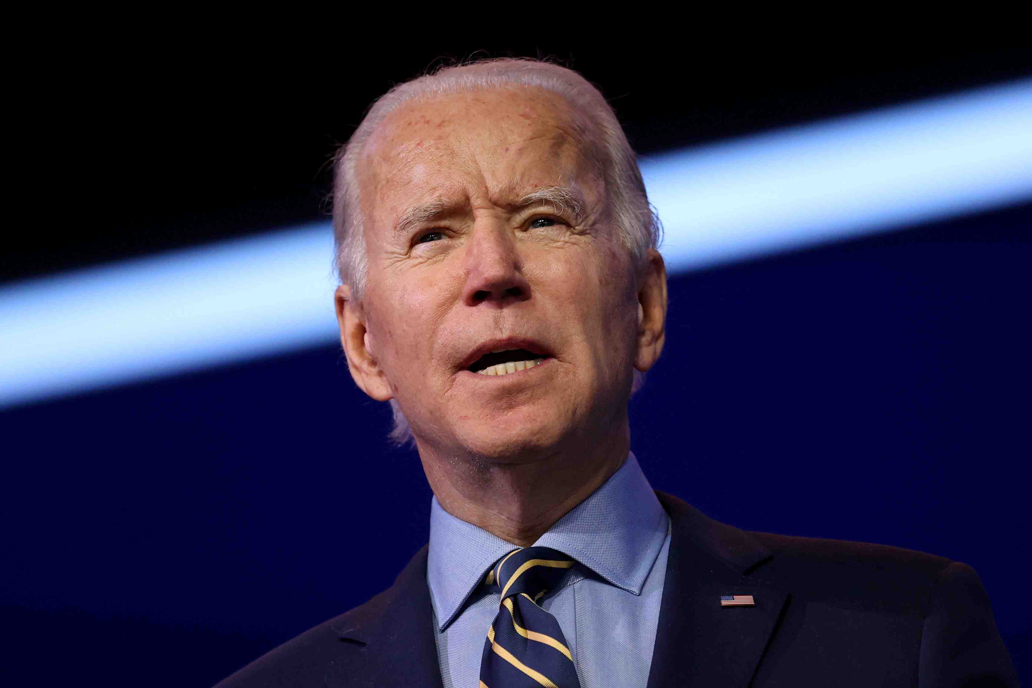 "les usa subissent une attaque inedite, trump doit intervenir", dit joe biden