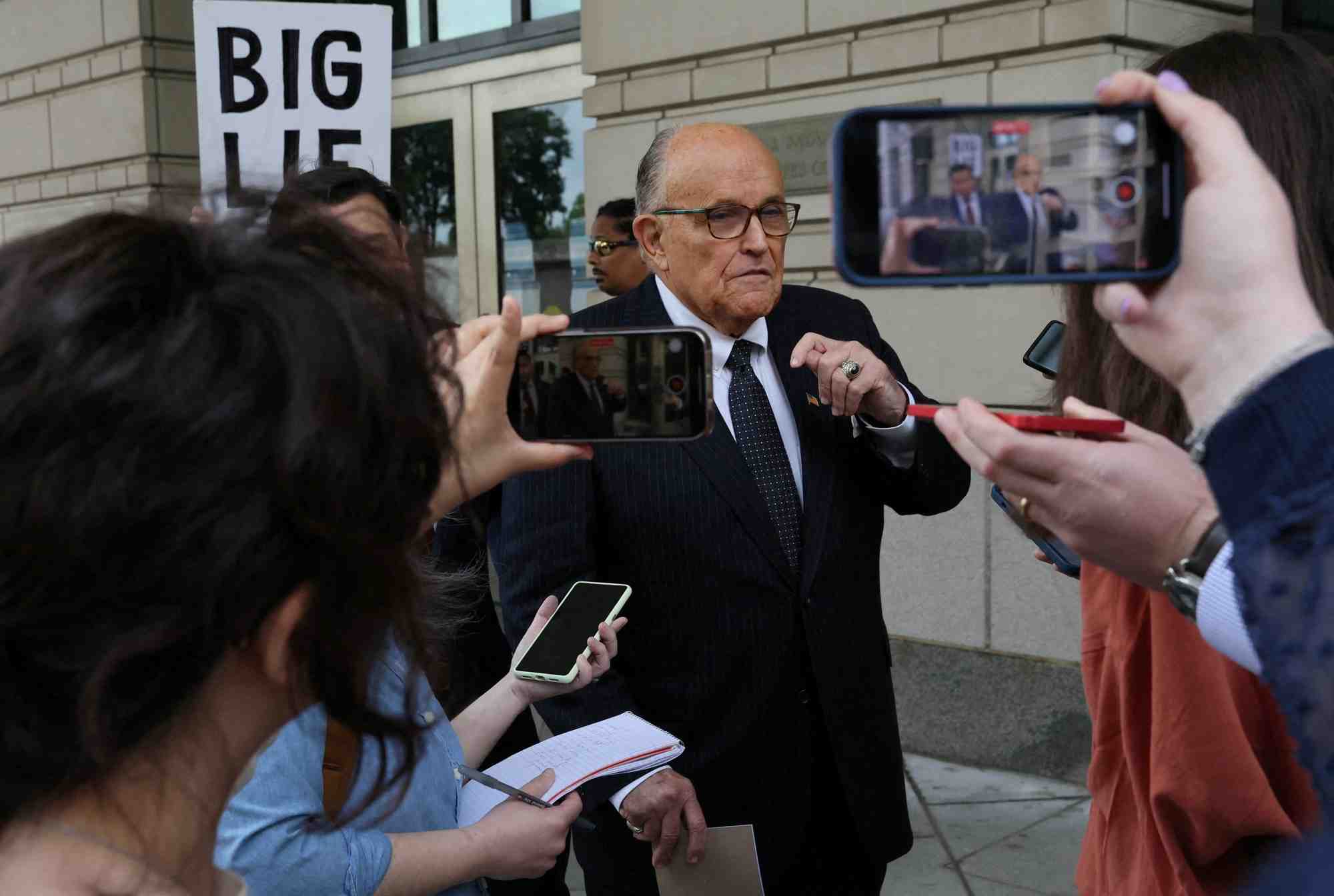 L'ancien avocat personnel de donald trump, rudolph giuliani