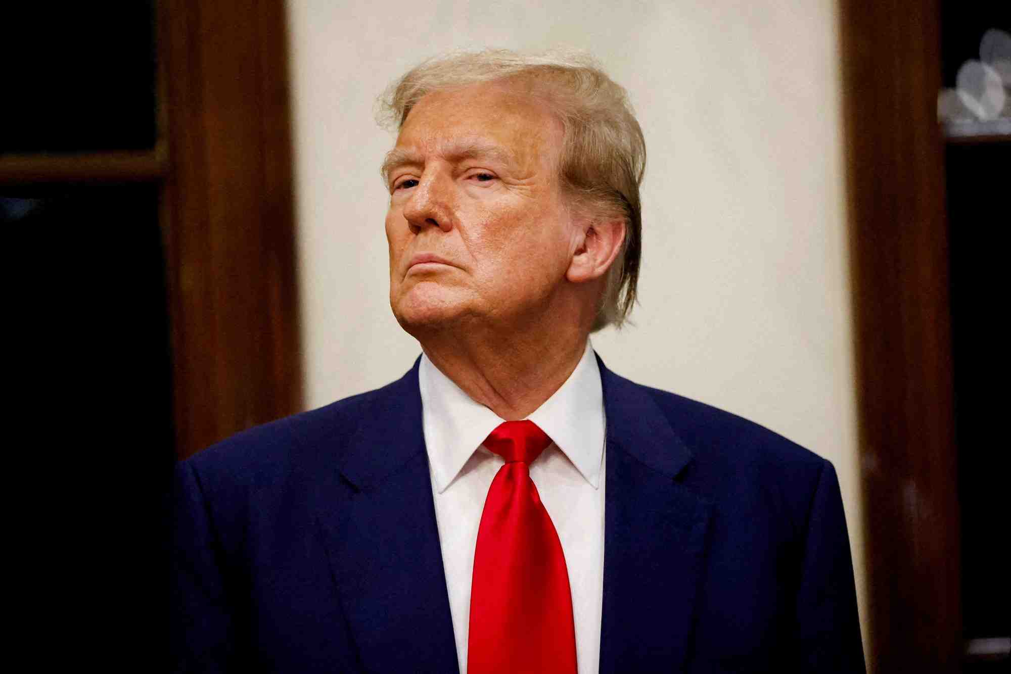 Le candidat republicain a l'election presidentielle et ancien president des etats-unis donald trump a son trump international golf club a west palm beach