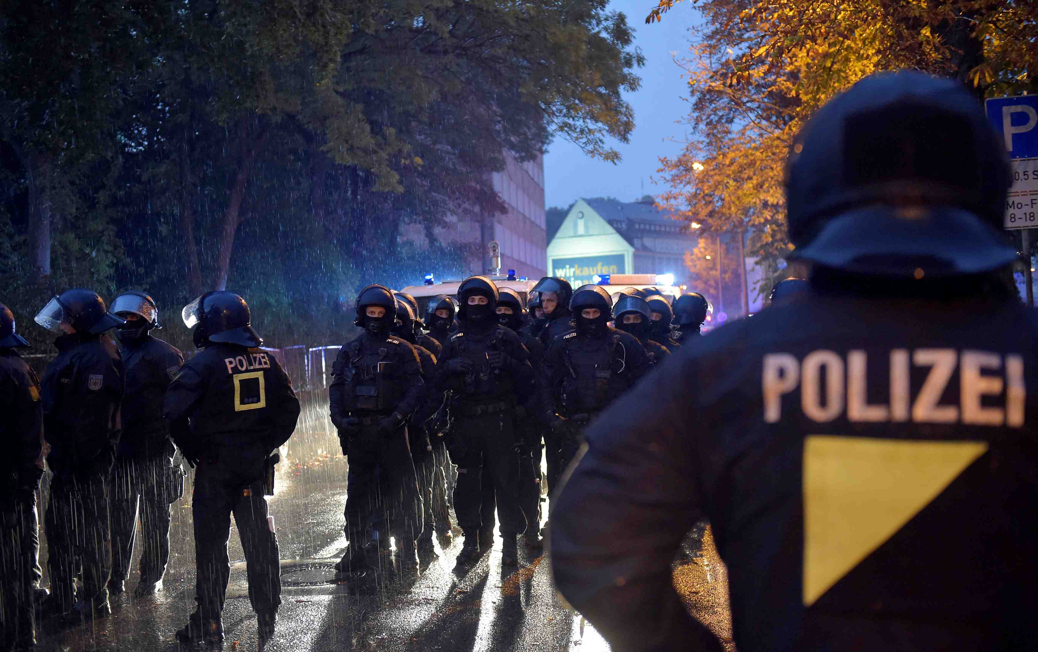 Six hommes arretes apres les manifestations de chemnitz