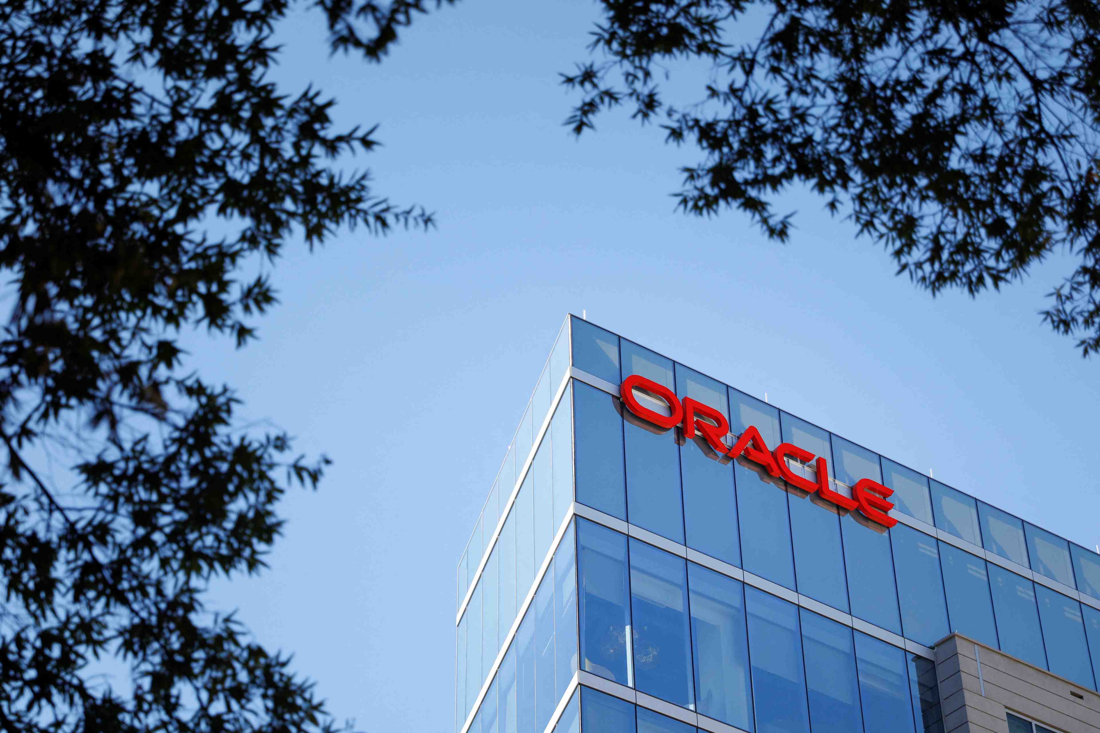 Oracle se renforce dans la sante en achetant cerner pour 28,3 milliards de dollars