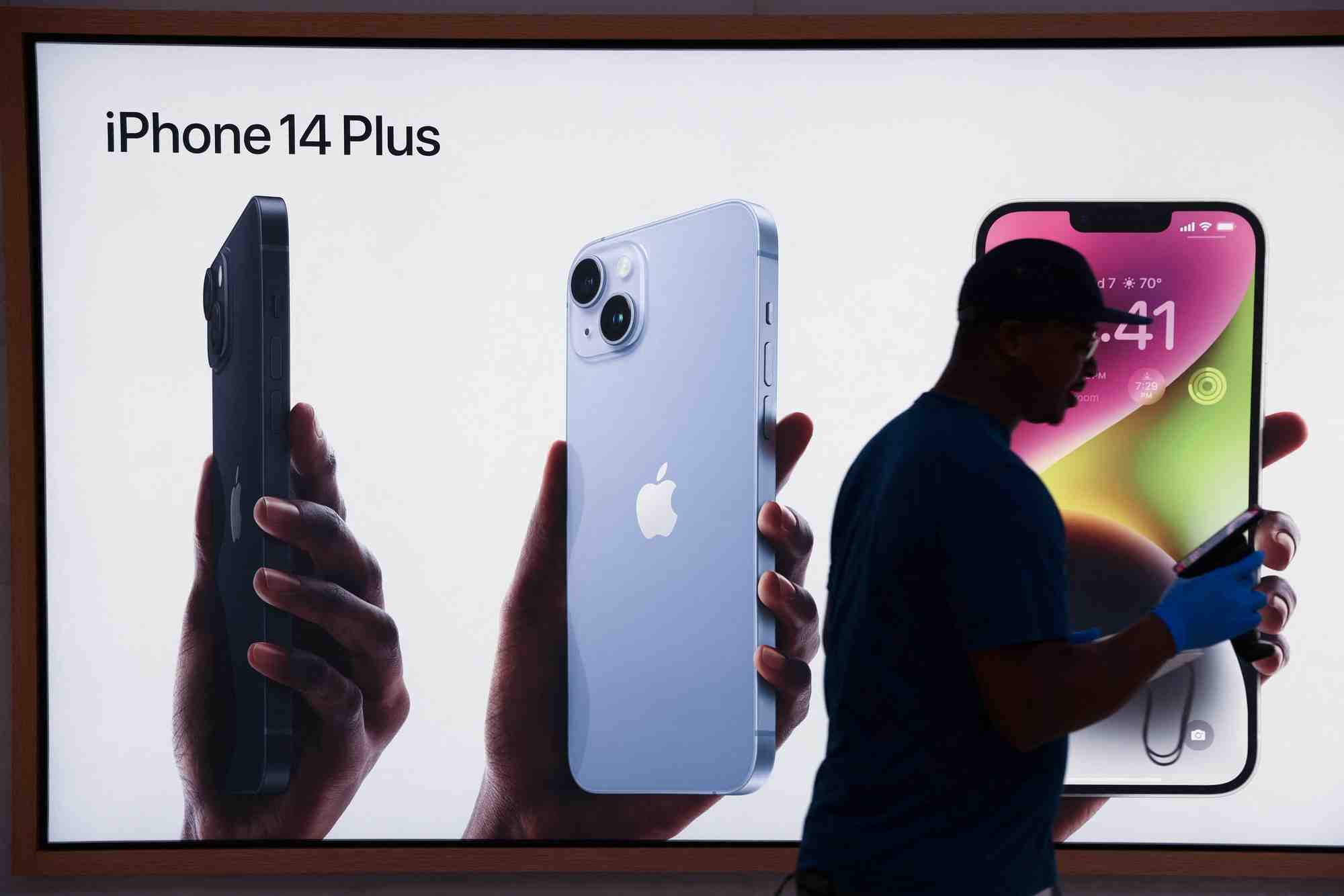 Sortie de la gamme apple iphone 14 au magasin apple fifth avenue a manhattan, new york city