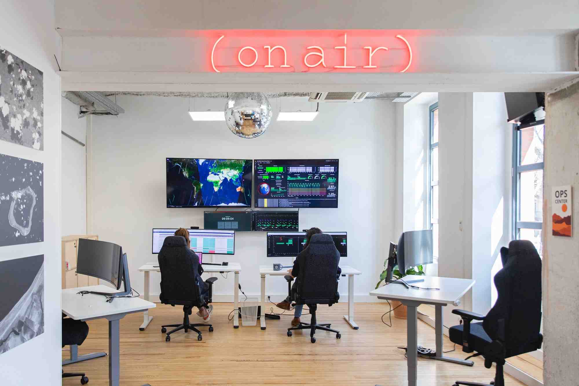 Loft Orbital emploie près de 100 personnes à Toulouse.