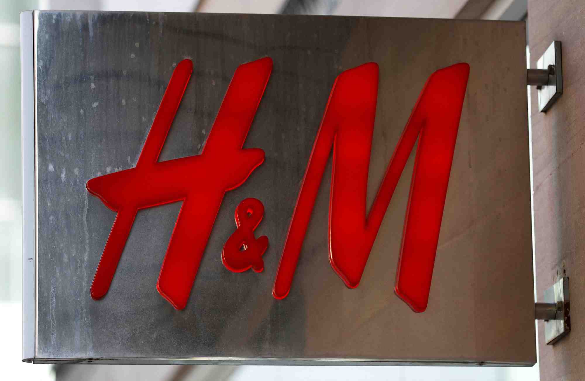 Photo d'archives du logo h&m