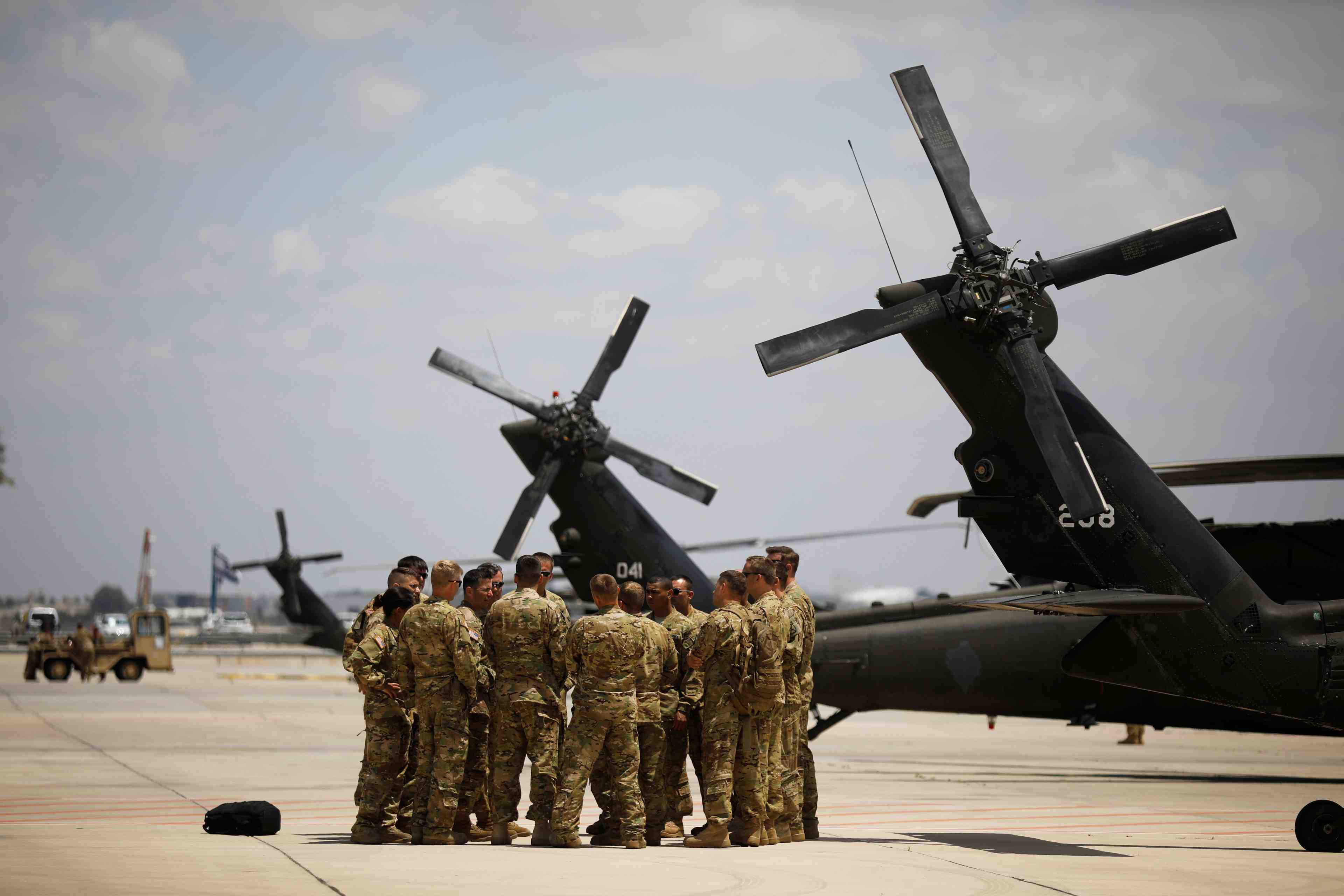 Usa: l'armee va deployer 5.200 soldats a la frontiere mexicaine