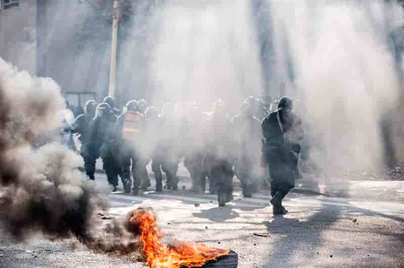 Plus de 130 blessés en Bosnie lors de manifestations