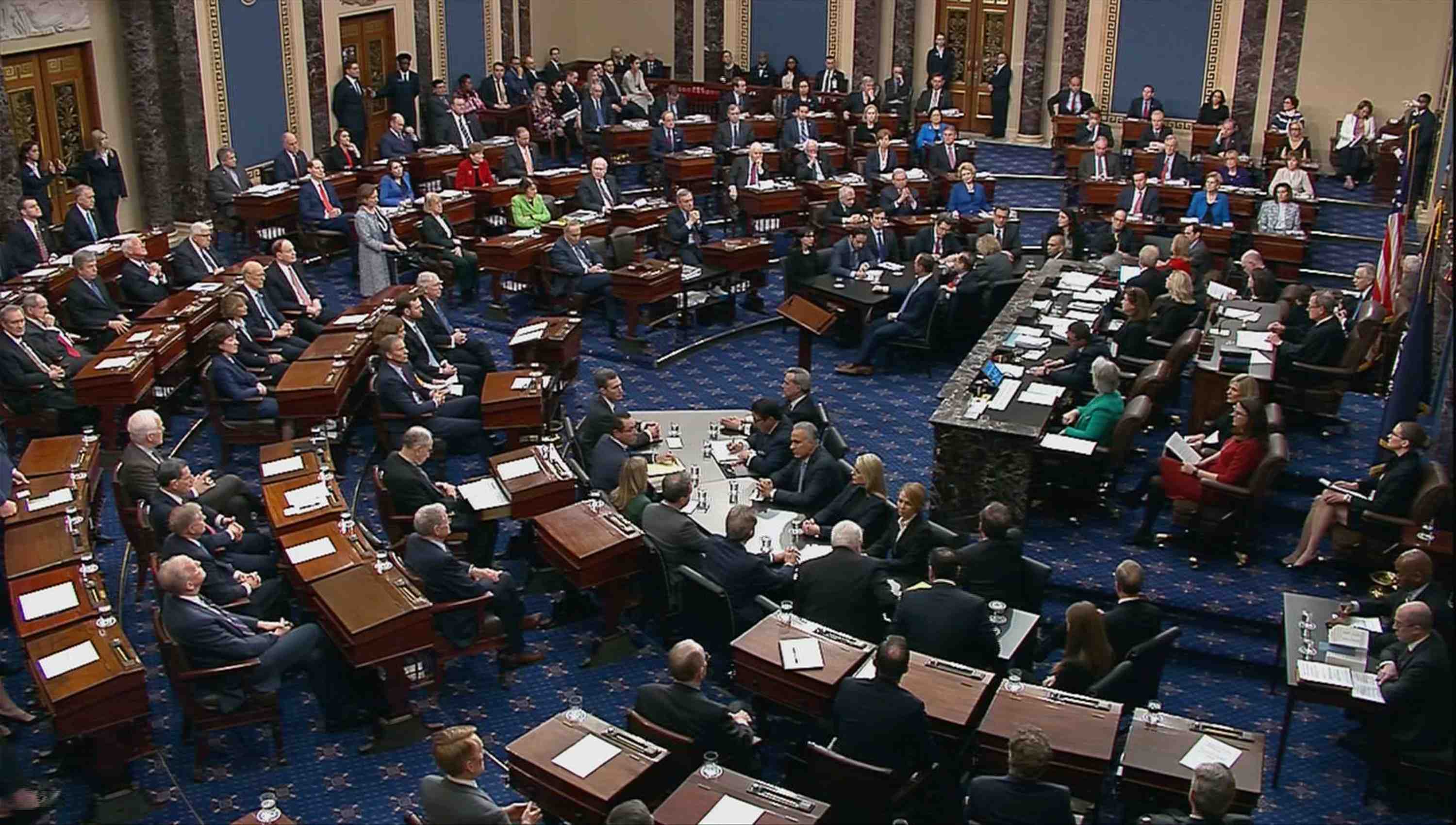 Donald trump acquitte par le senat americain