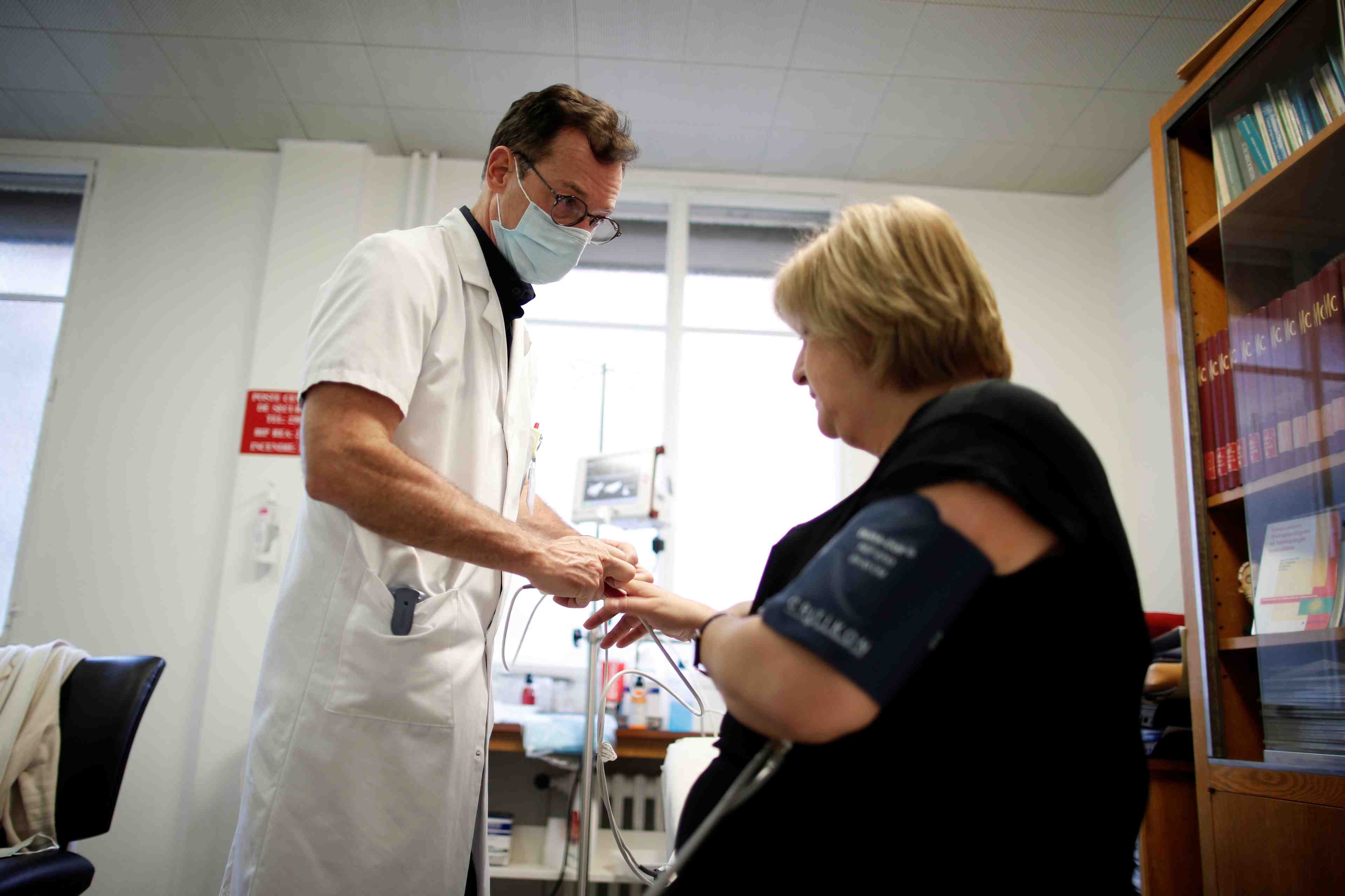 Coronavirus: la france recense 17.565 nouveaux cas en 24 heures