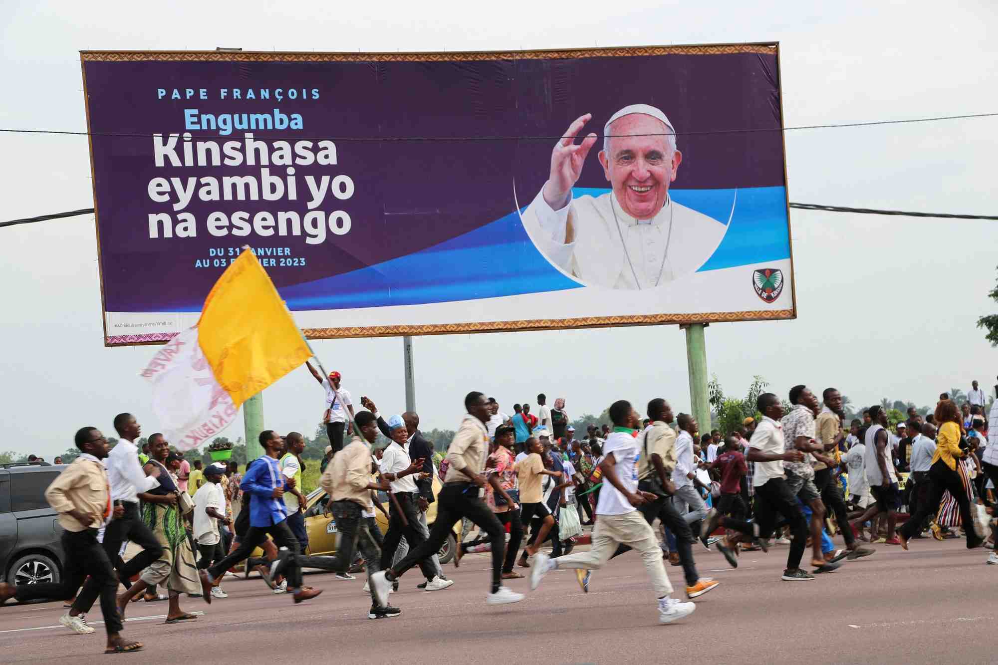Le pape francois fait sa visite papale au congo